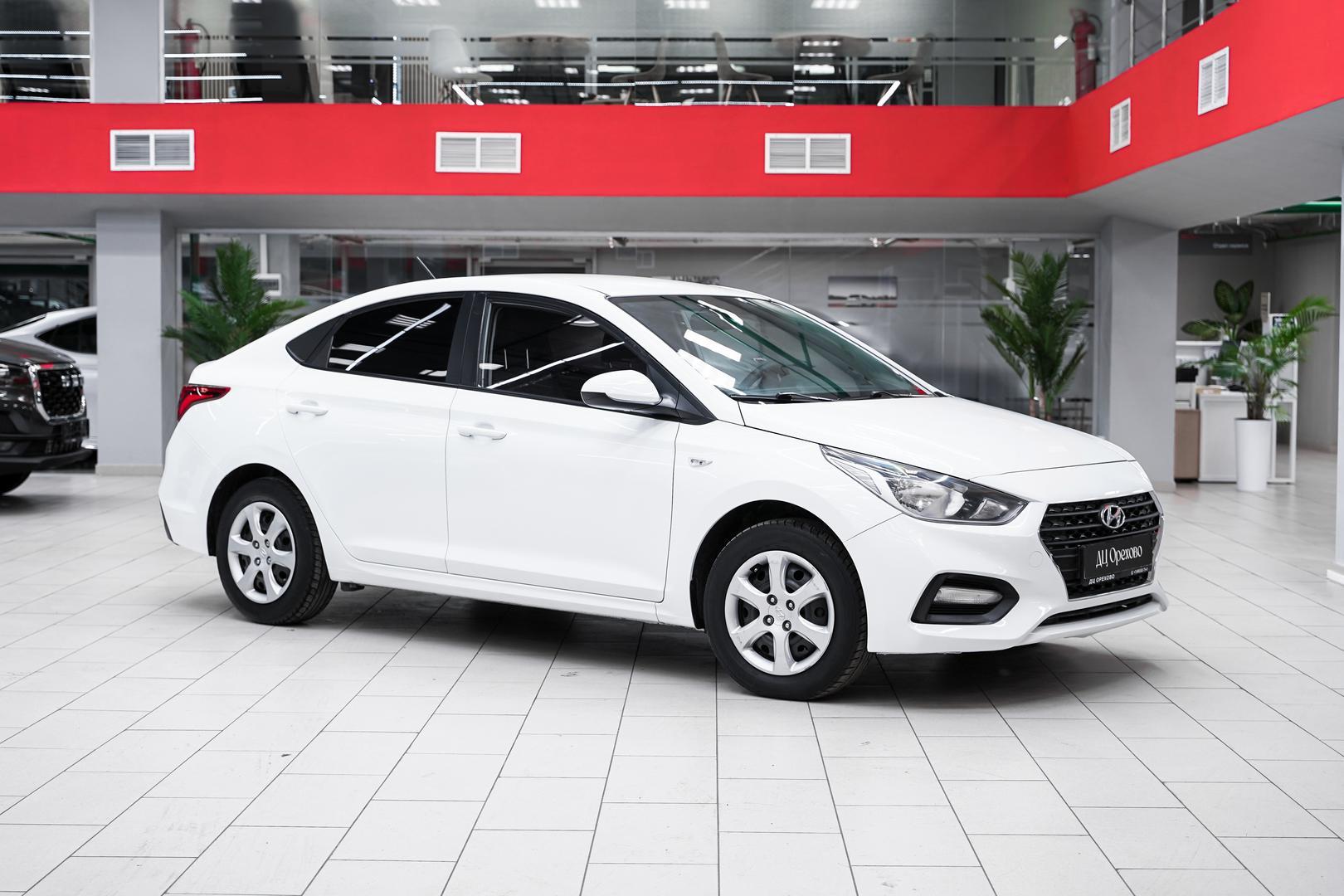 Hyundai Solaris 2017, белый, ДЦ Орехово