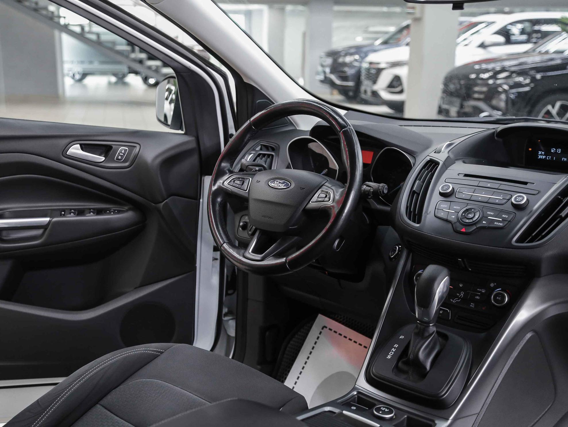 Ford Kuga 2018, белый, ДЦ Орехово