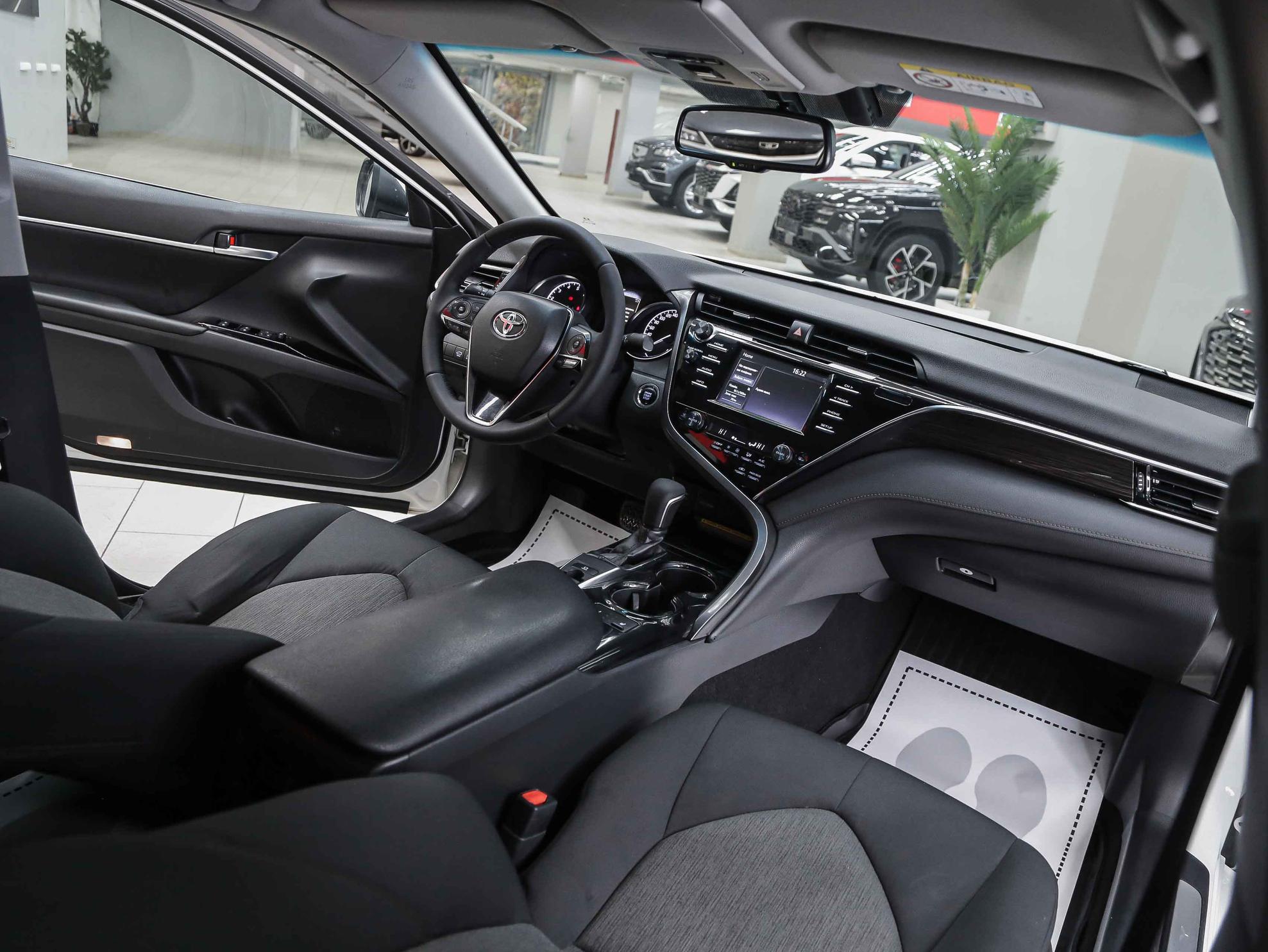 Toyota Camry 2020, белый, ДЦ Орехово