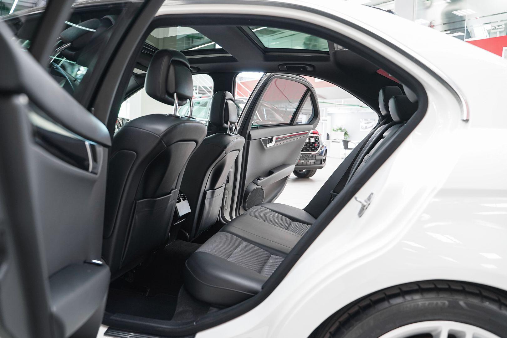 Mercedes-Benz C-Класс 2012, белый, ДЦ Орехово