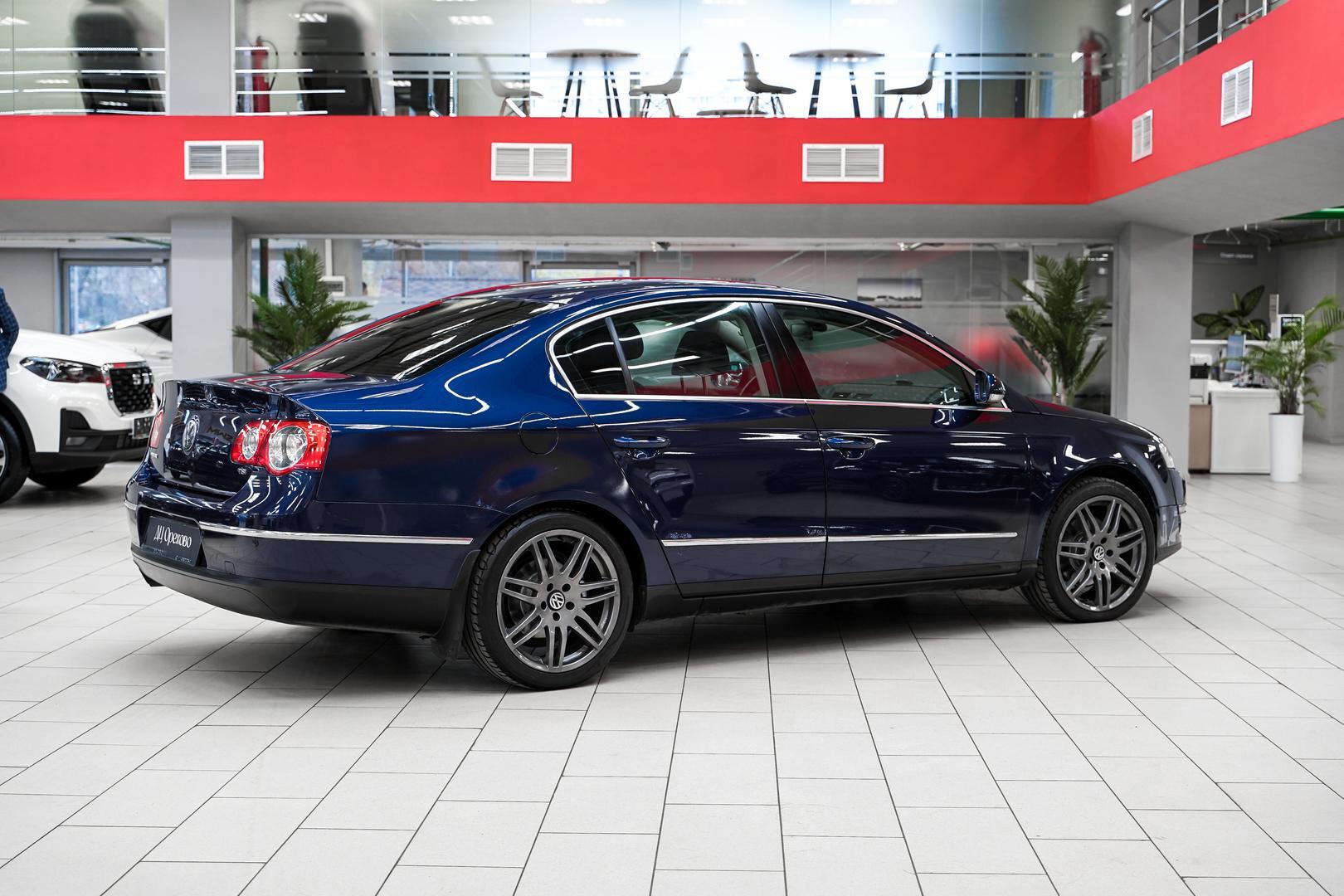 Volkswagen Passat 2008, синий, ДЦ Орехово