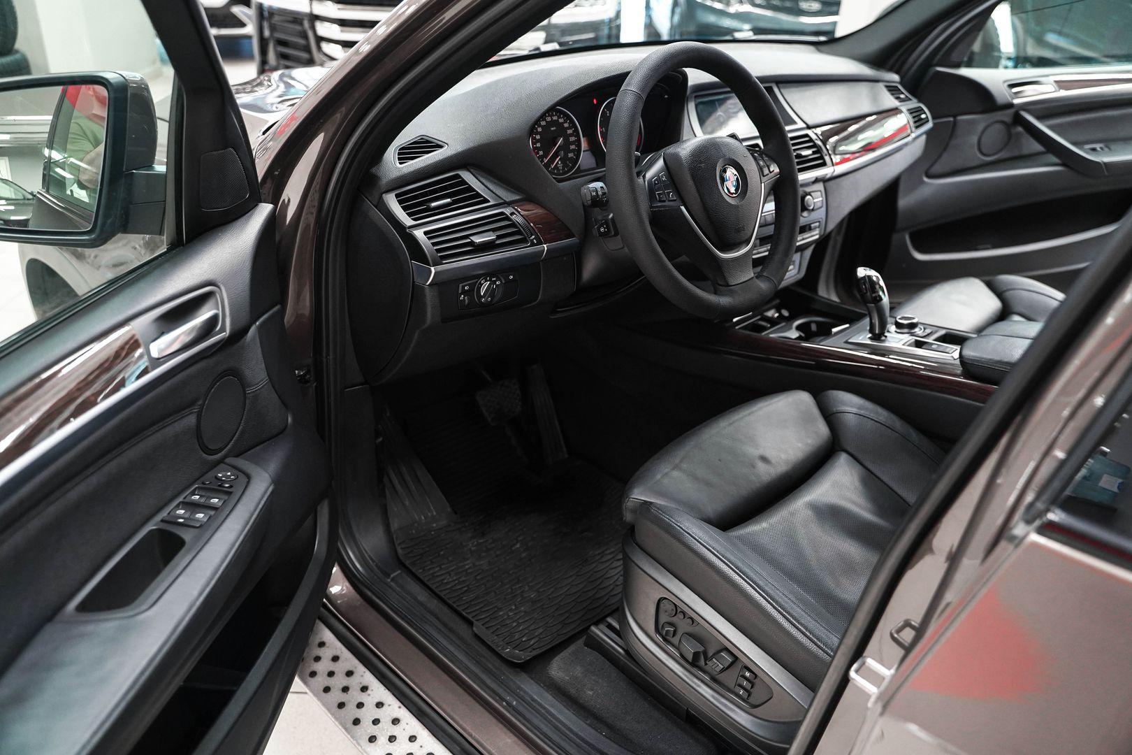 BMW X5 2012, коричневый, ДЦ Орехово