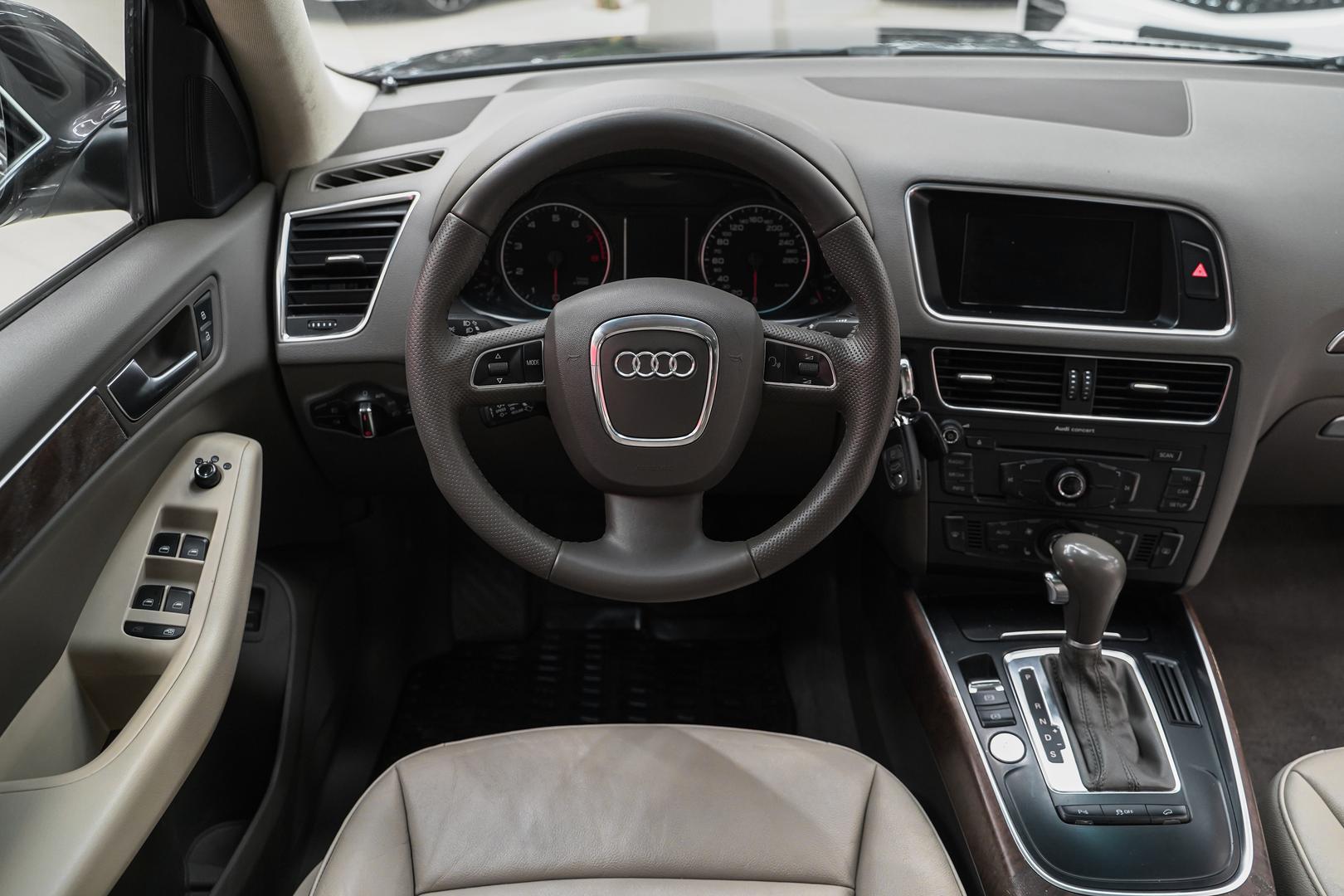 Audi Q5 2012, серый, ДЦ Орехово