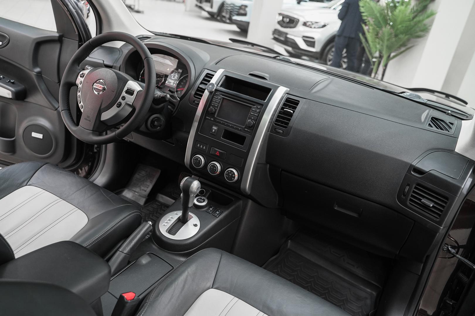 Nissan X-Trail 2012, пурпурный, ДЦ Орехово