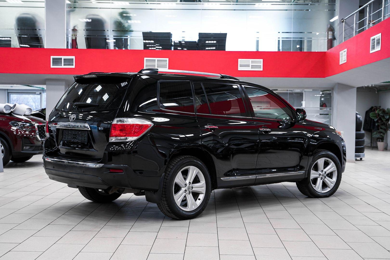 Toyota Highlander 2013, черный, ДЦ Орехово
