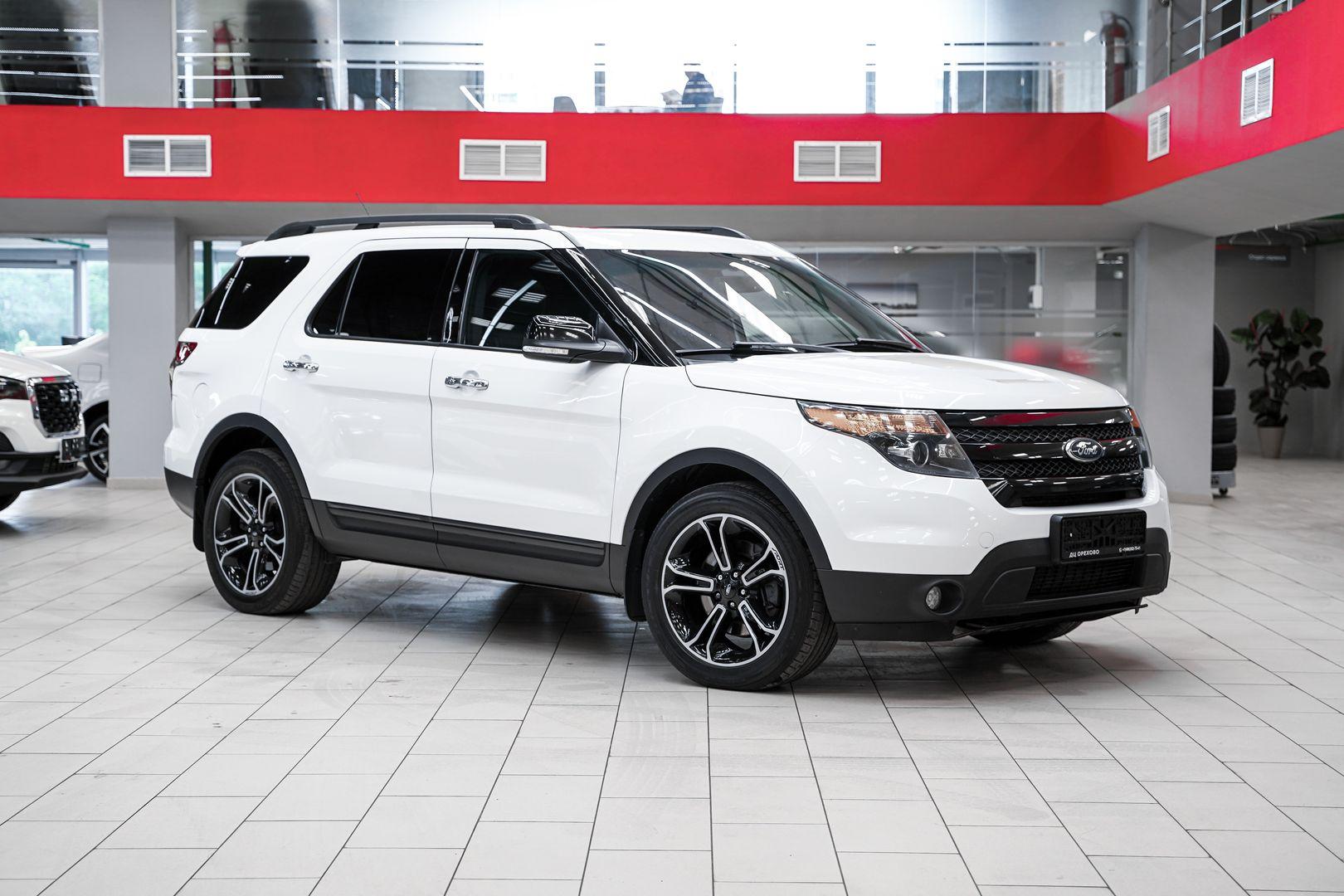 Ford Explorer 2013, белый, ДЦ Орехово