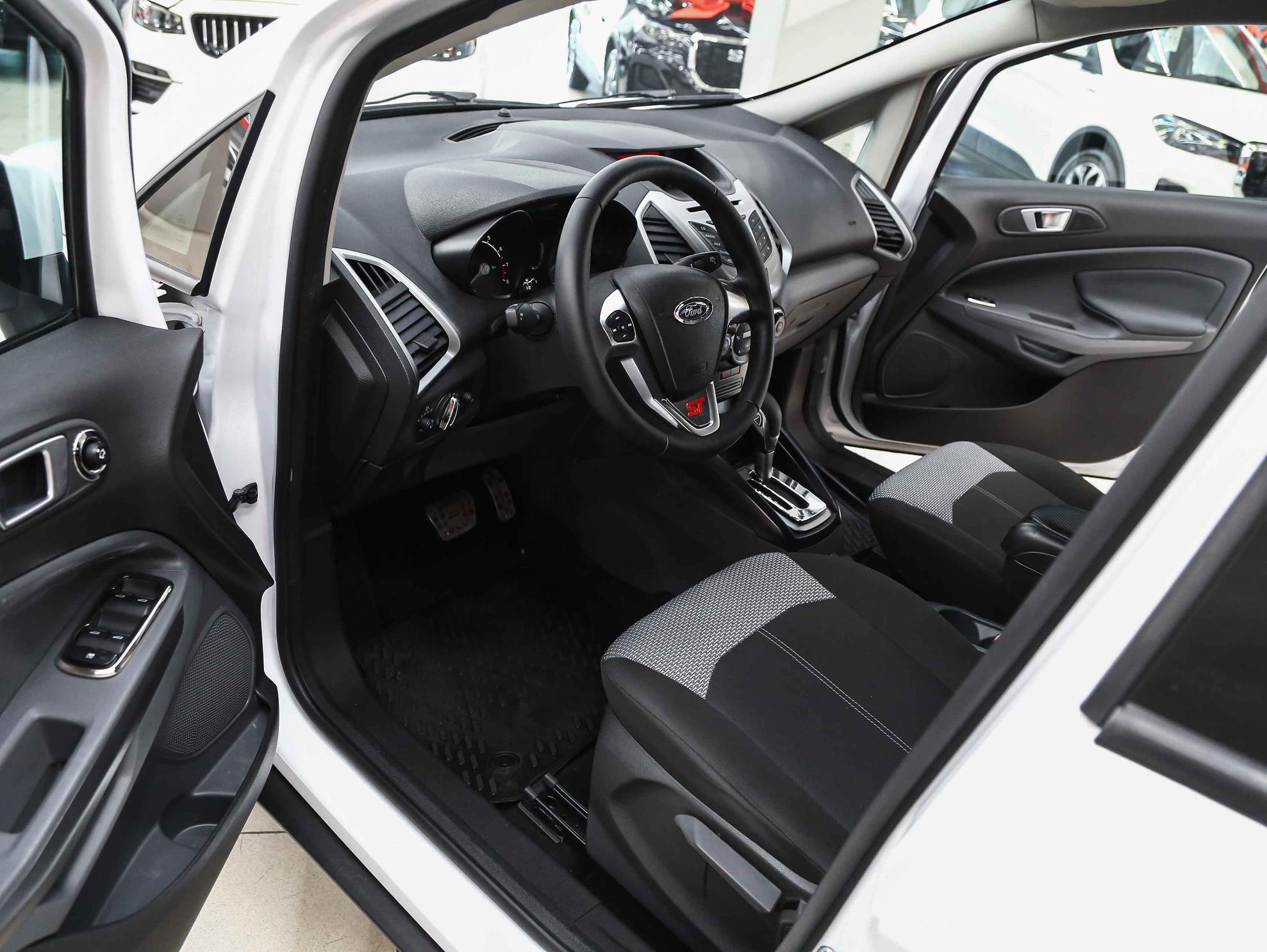 Ford EcoSport 2016, белый, ДЦ Орехово
