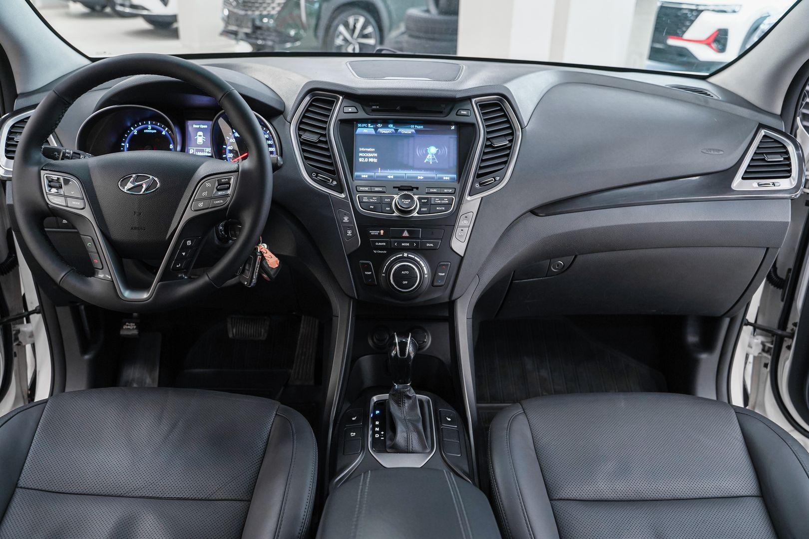 Hyundai Santa Fe 2014, белый, ДЦ Орехово