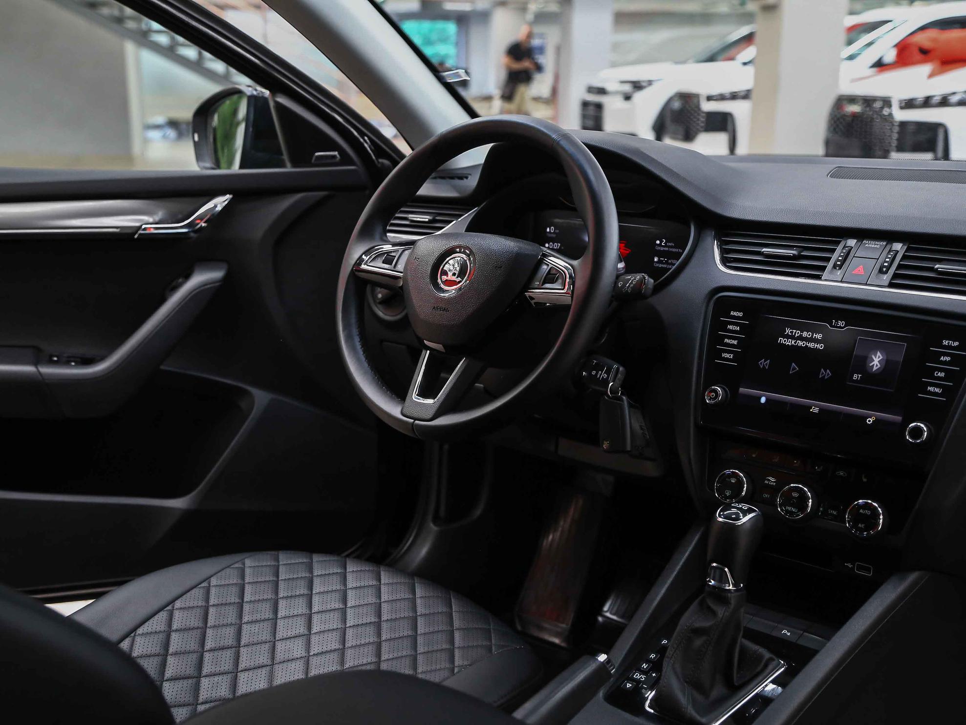 Skoda Octavia 2018, черный, ДЦ Орехово