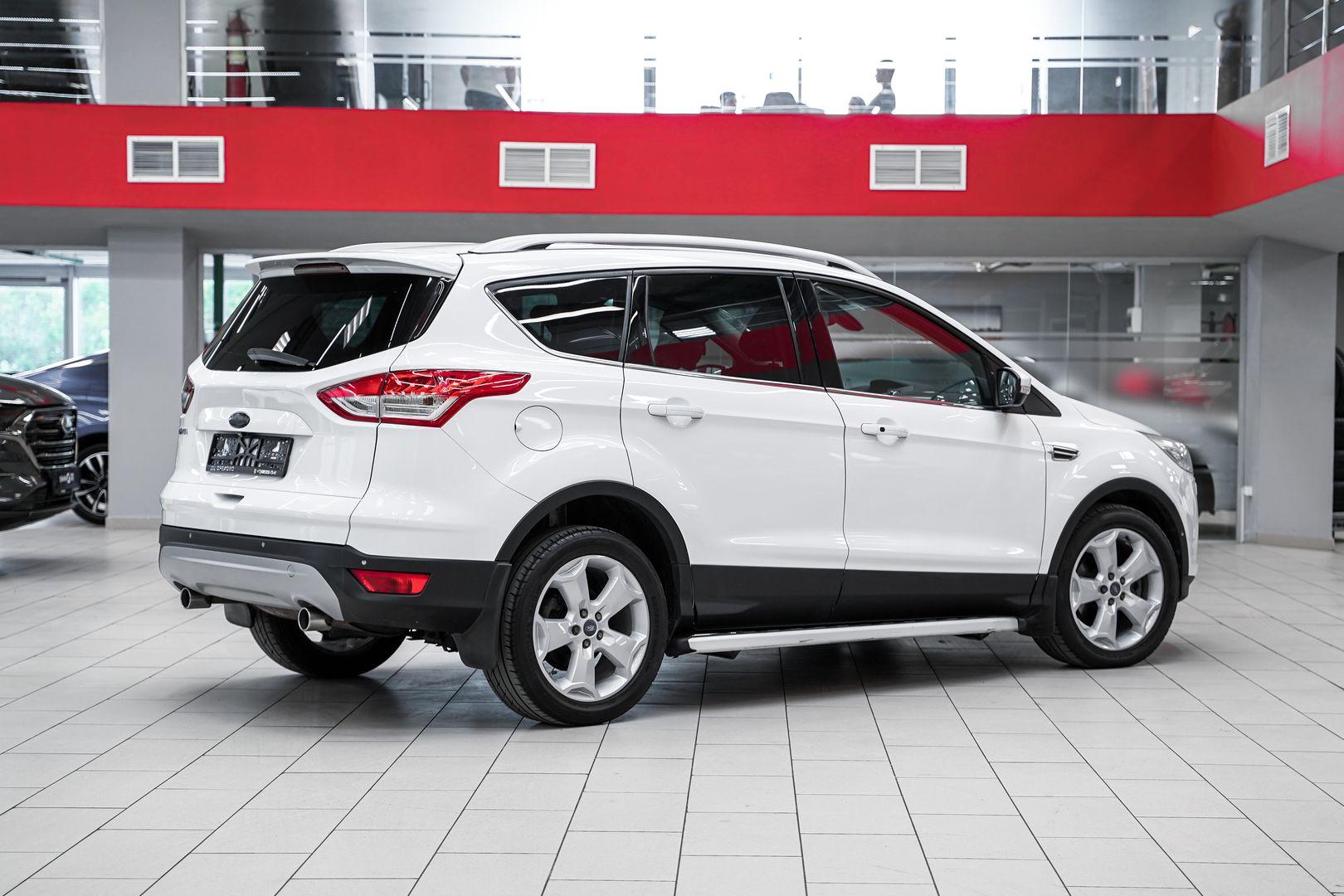 Ford Kuga 2014, белый, ДЦ Орехово