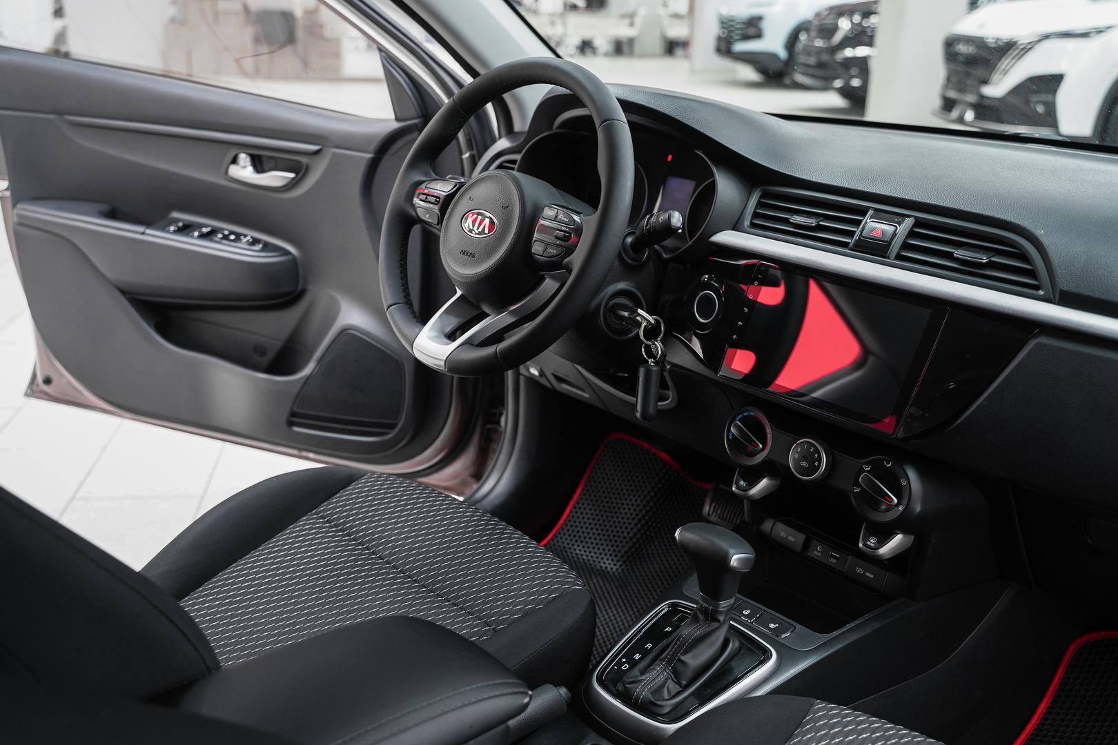Kia Rio 2019, серый, ДЦ Орехово