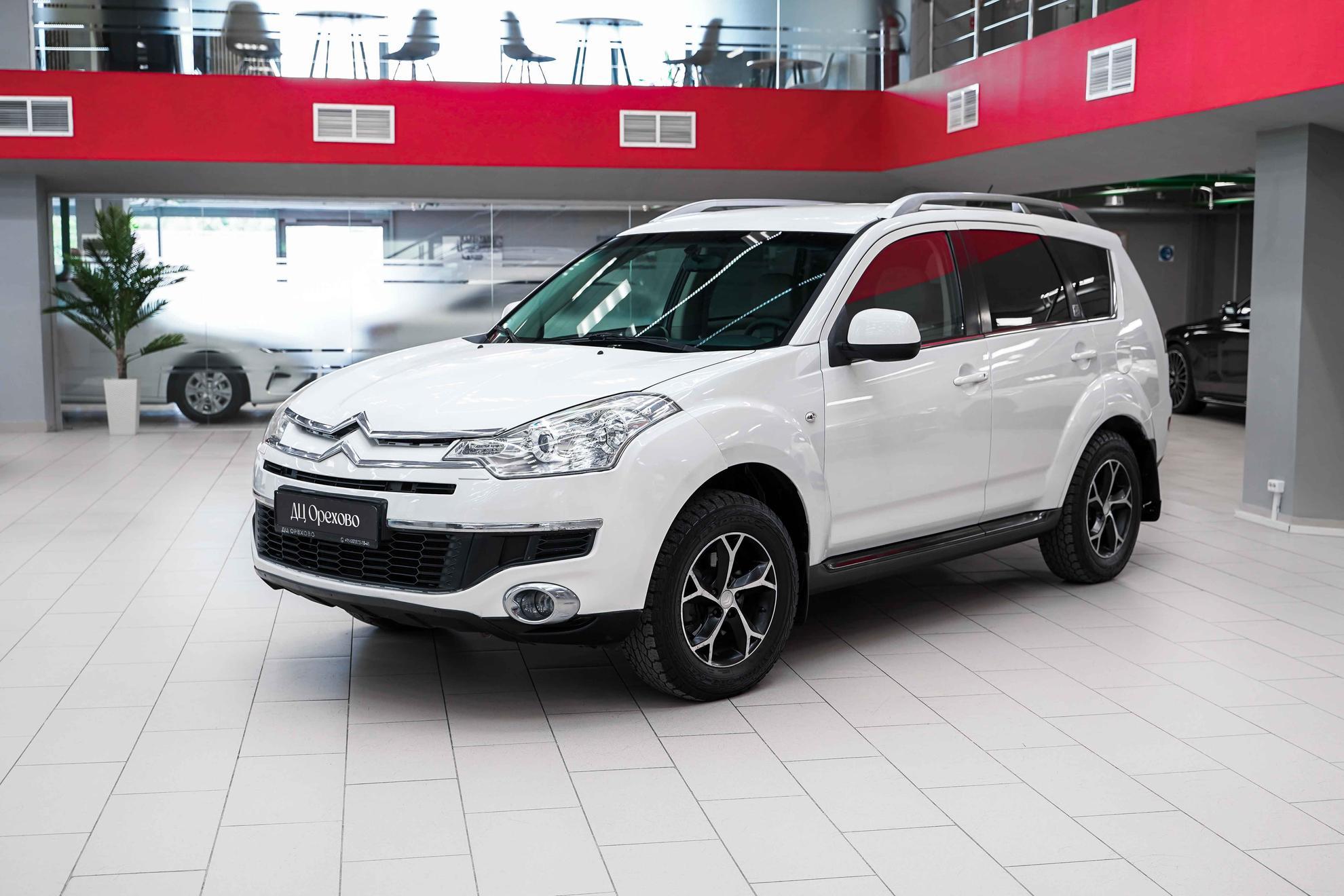 Citroen C-Crosser 2011, белый, ДЦ Орехово