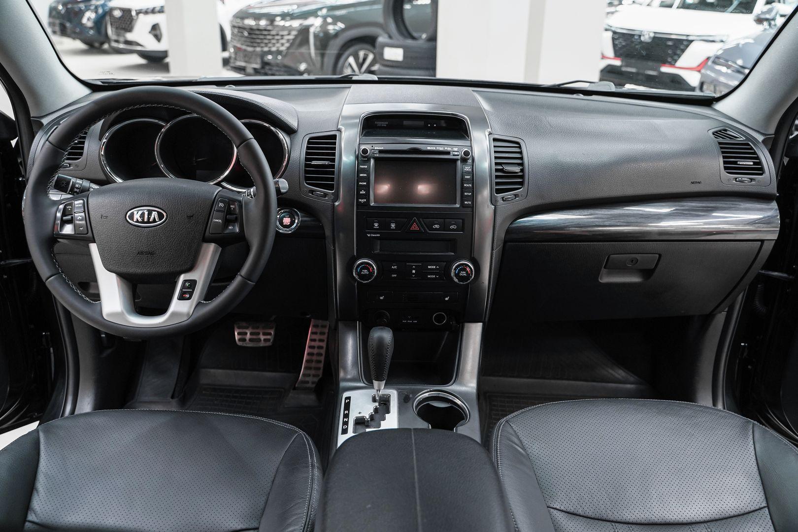 Kia Sorento 2012, черный, ДЦ Орехово