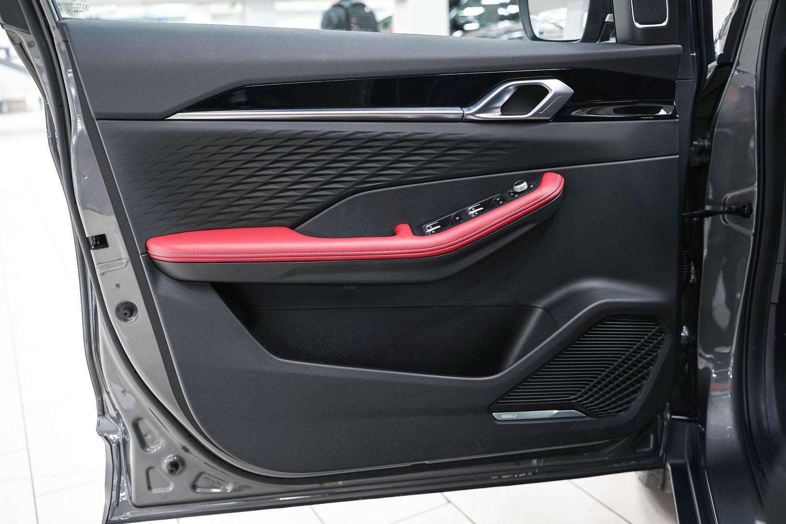 Geely Coolray 2024, серый, ДЦ Орехово