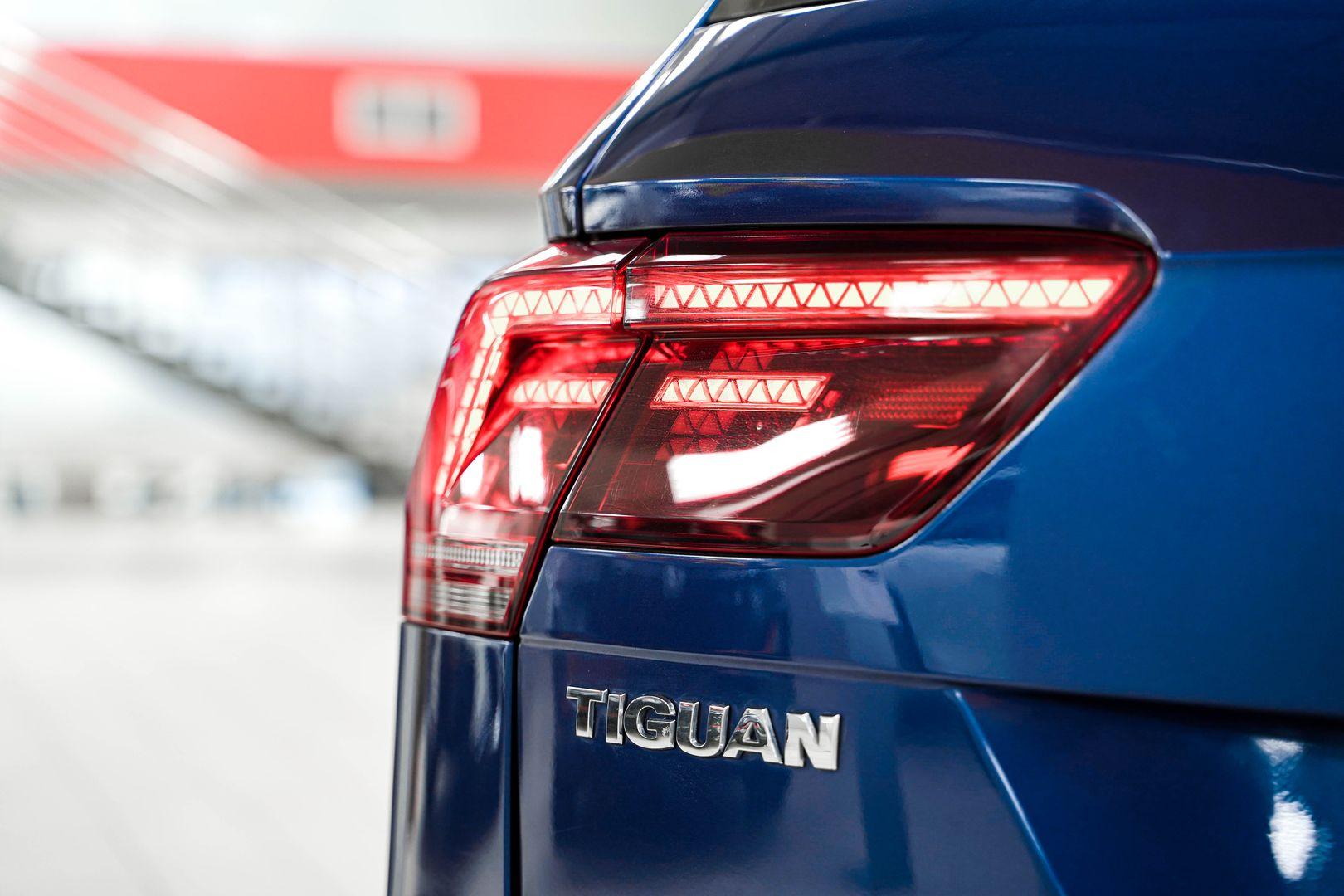 Volkswagen Tiguan 2019, синий, ДЦ Орехово