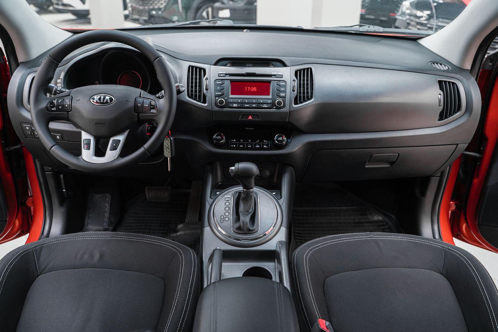 Kia Sportage 2011, оранжевый, ДЦ Орехово