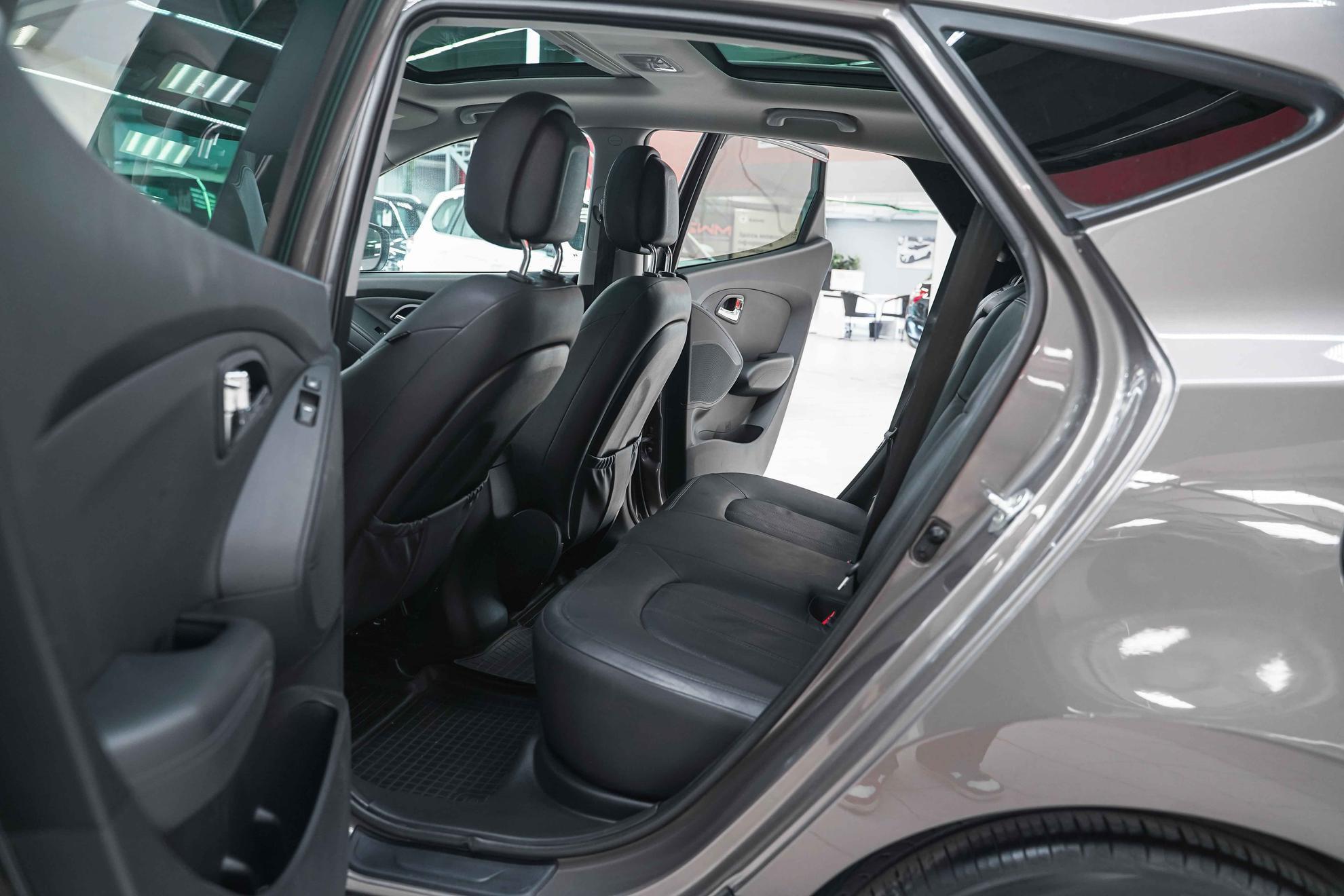 Hyundai ix35 2012, коричневый, ДЦ Орехово