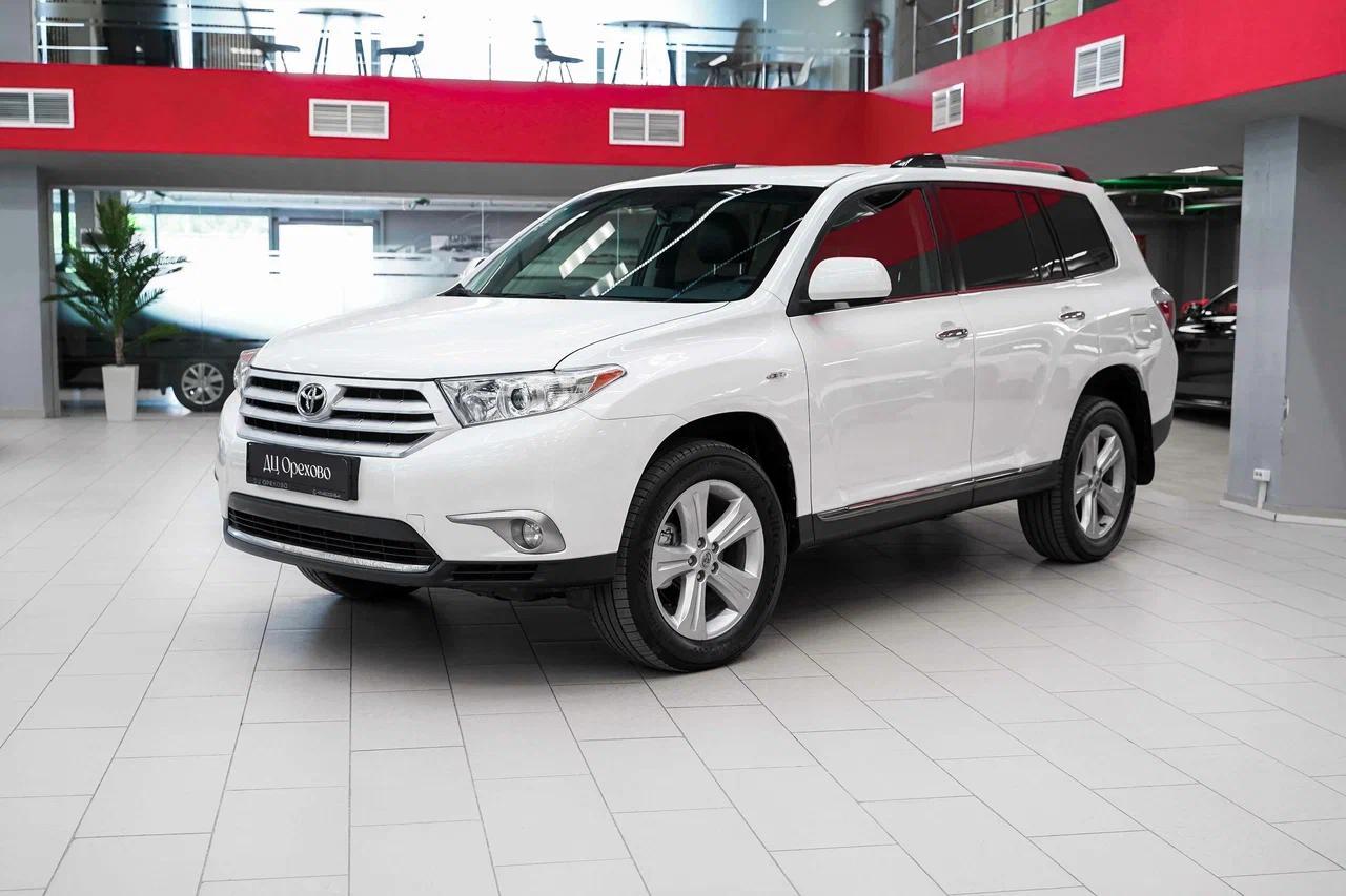 Toyota Highlander 2011, белый, ДЦ Орехово