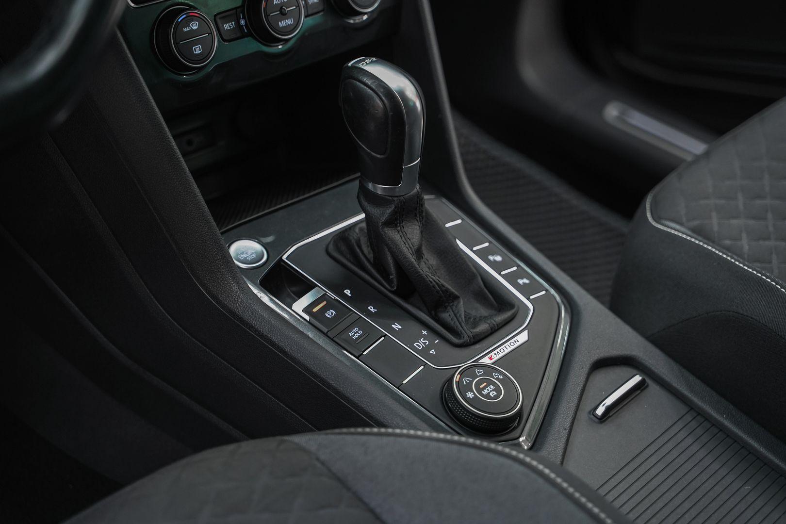 Volkswagen Tiguan 2019, черный, ДЦ Орехово
