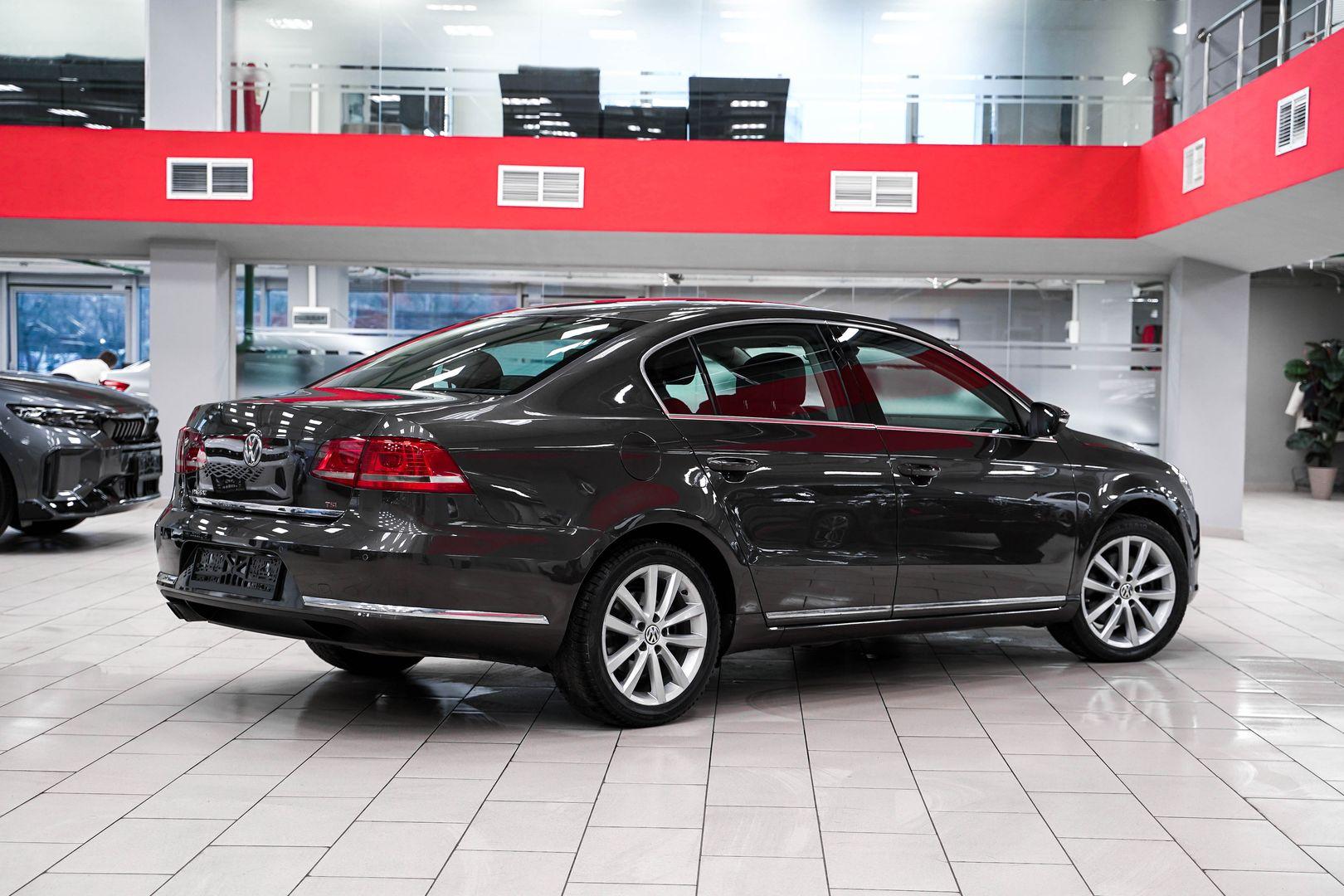 Volkswagen Passat 2013, коричневый, ДЦ Орехово