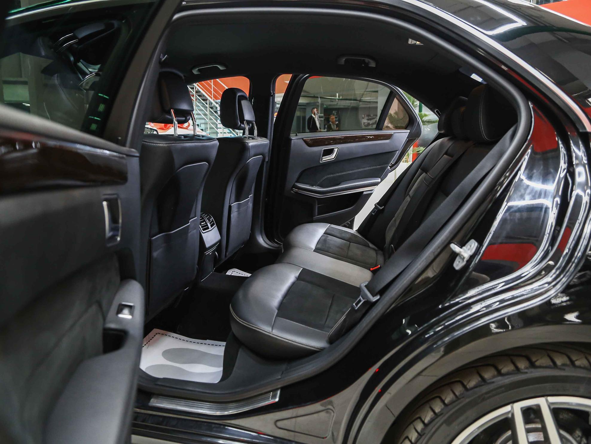 Mercedes-Benz E-Класс 2015, черный, ДЦ Орехово