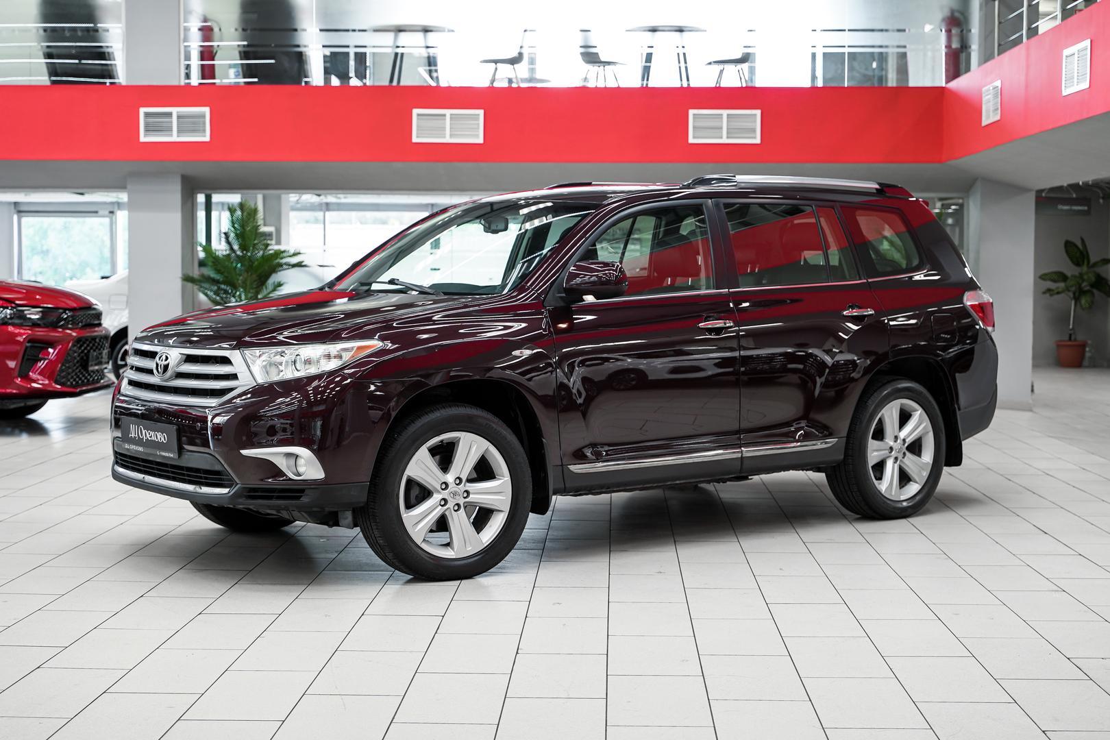Toyota Highlander 2012, пурпурный, ДЦ Орехово