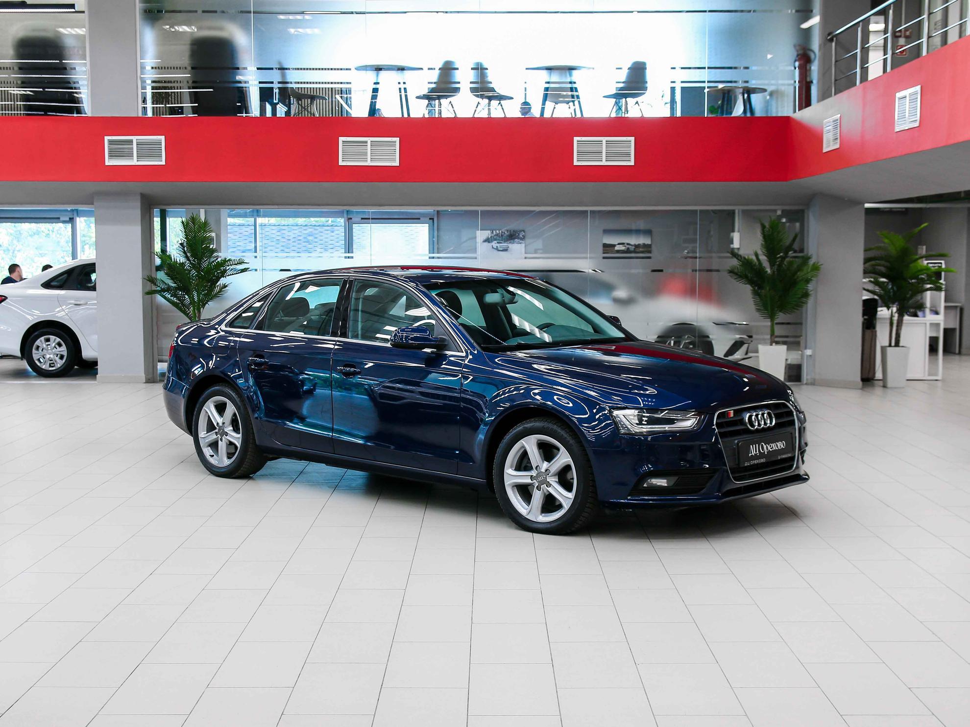 Audi A4 2012, синий, ДЦ Орехово