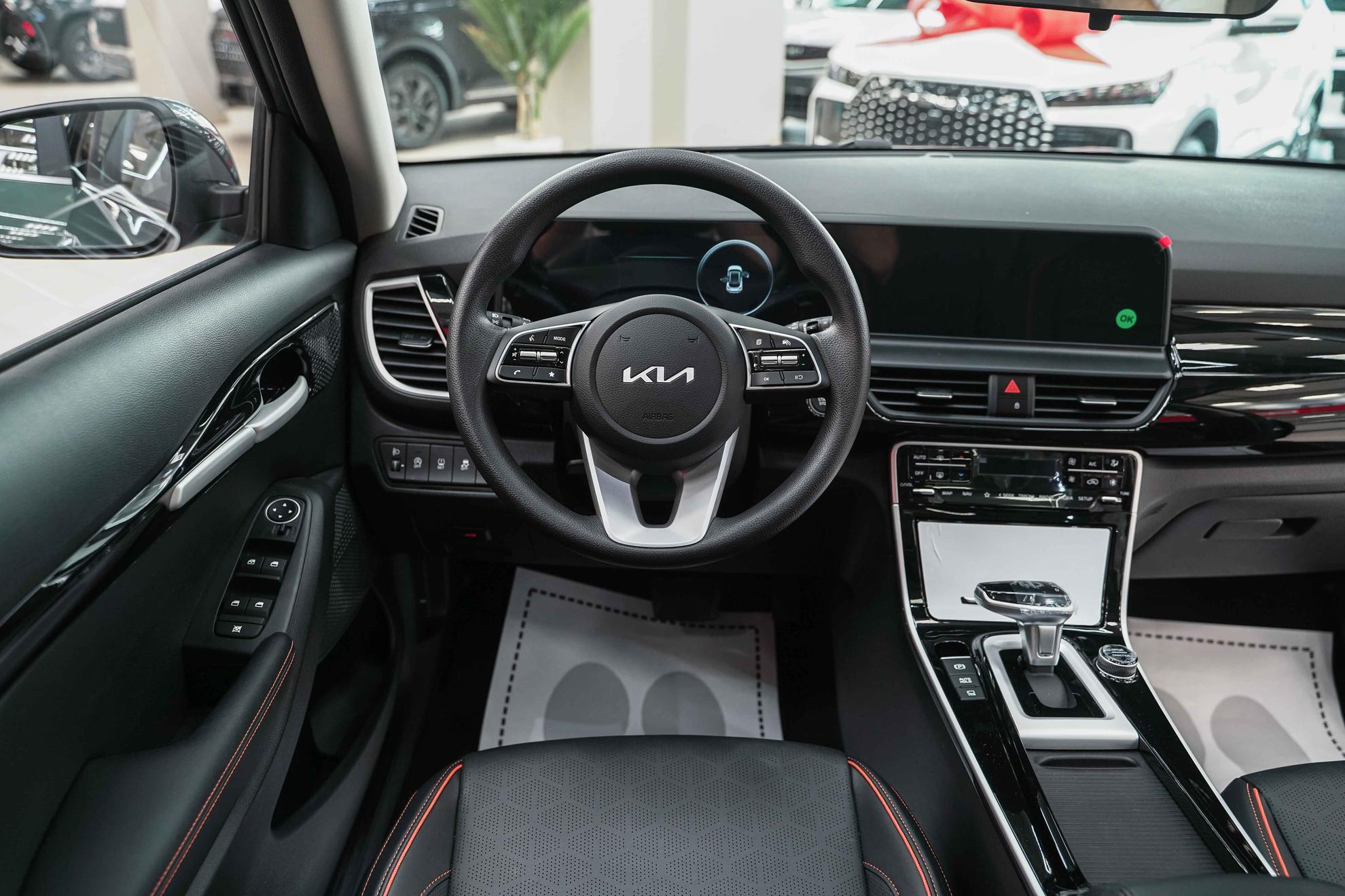 Kia Seltos 2026, зеленый, ДЦ Орехово