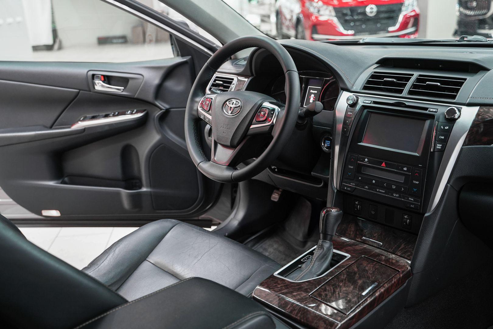 Toyota Camry 2016, серый, ДЦ Орехово