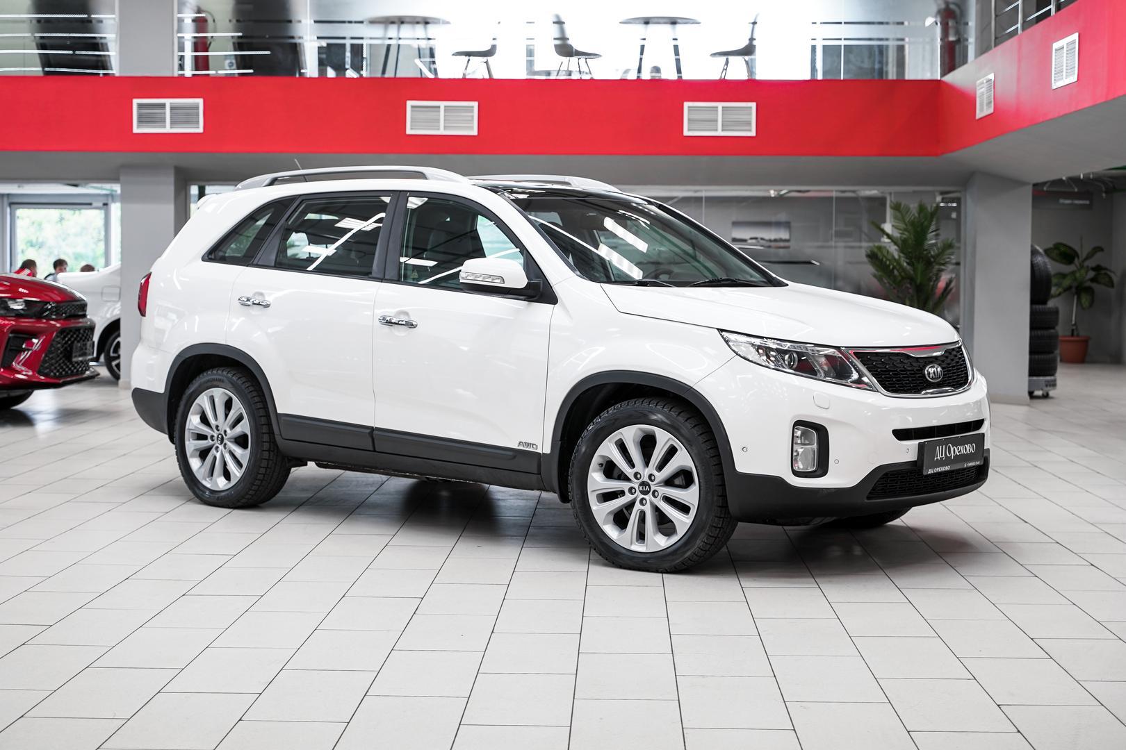 Kia Sorento 2015, белый, ДЦ Орехово