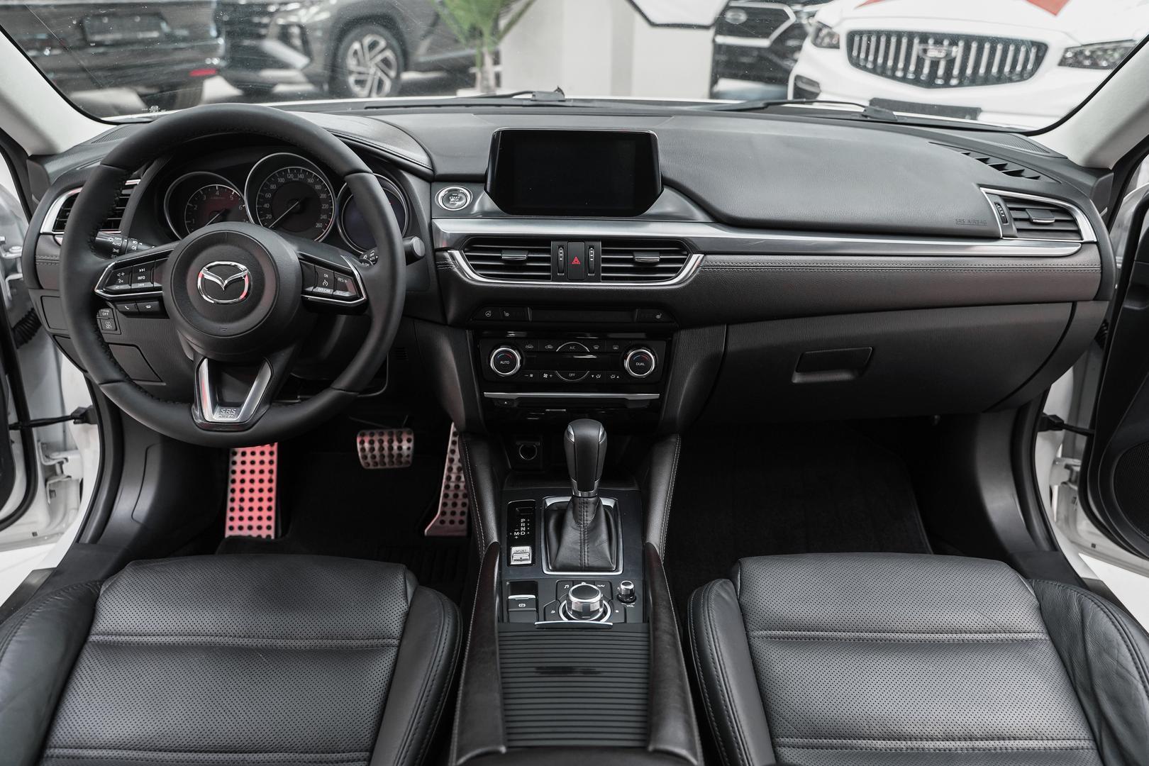 Mazda 6 2017, белый, ДЦ Орехово