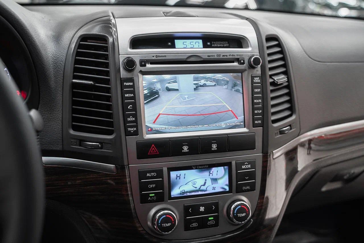 Hyundai Santa Fe 2011, белый, ДЦ Орехово