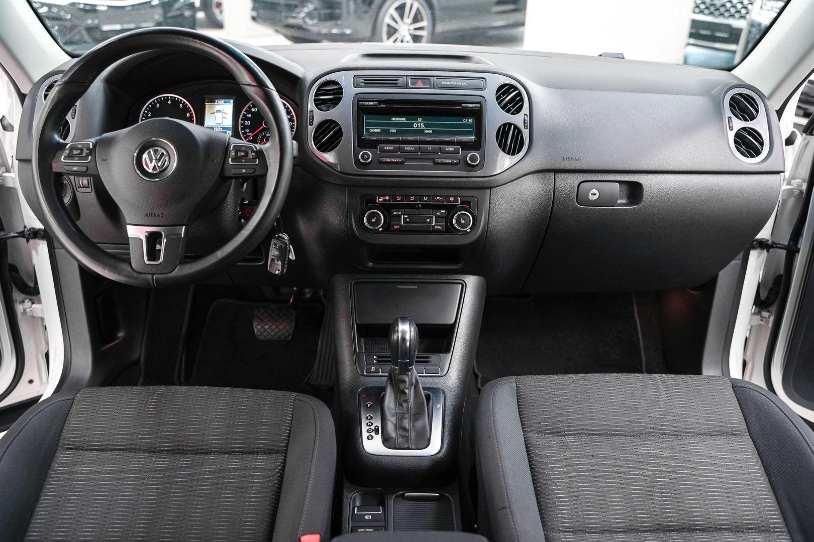 Volkswagen Tiguan 2012, белый, ДЦ Орехово