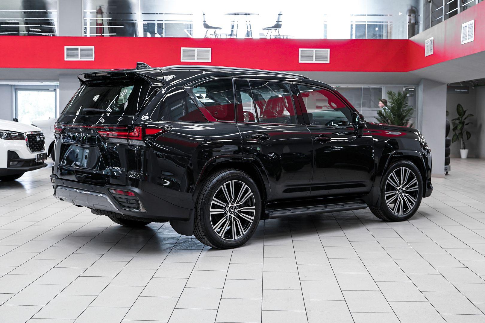Lexus LX 2025, черный, ДЦ Орехово