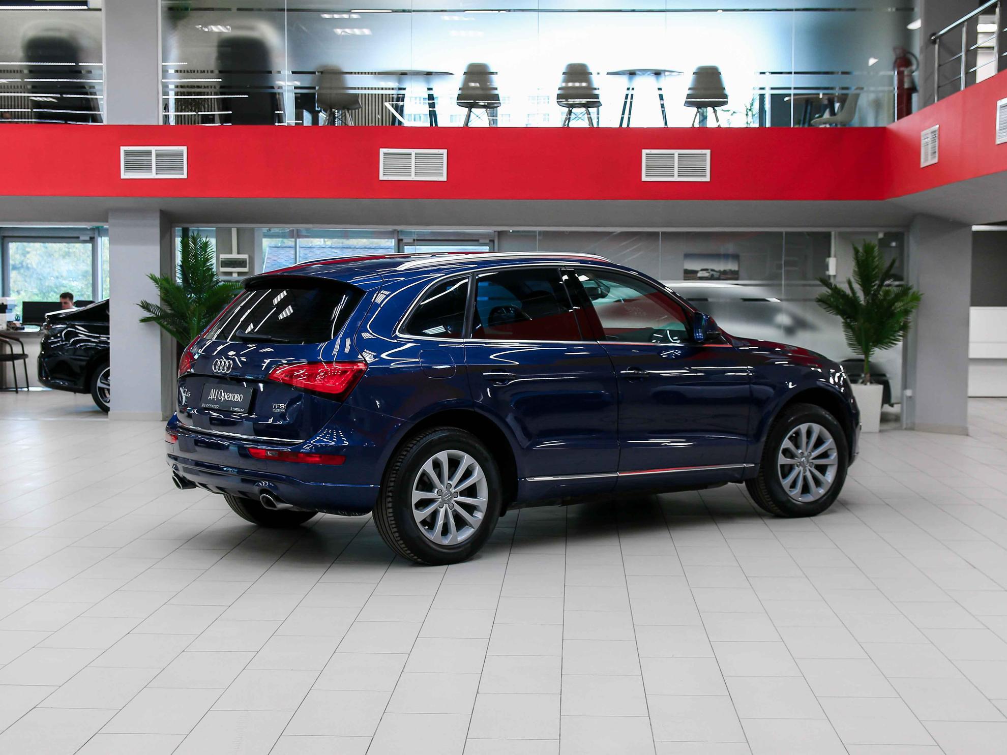 Audi Q5 2015, синий, ДЦ Орехово