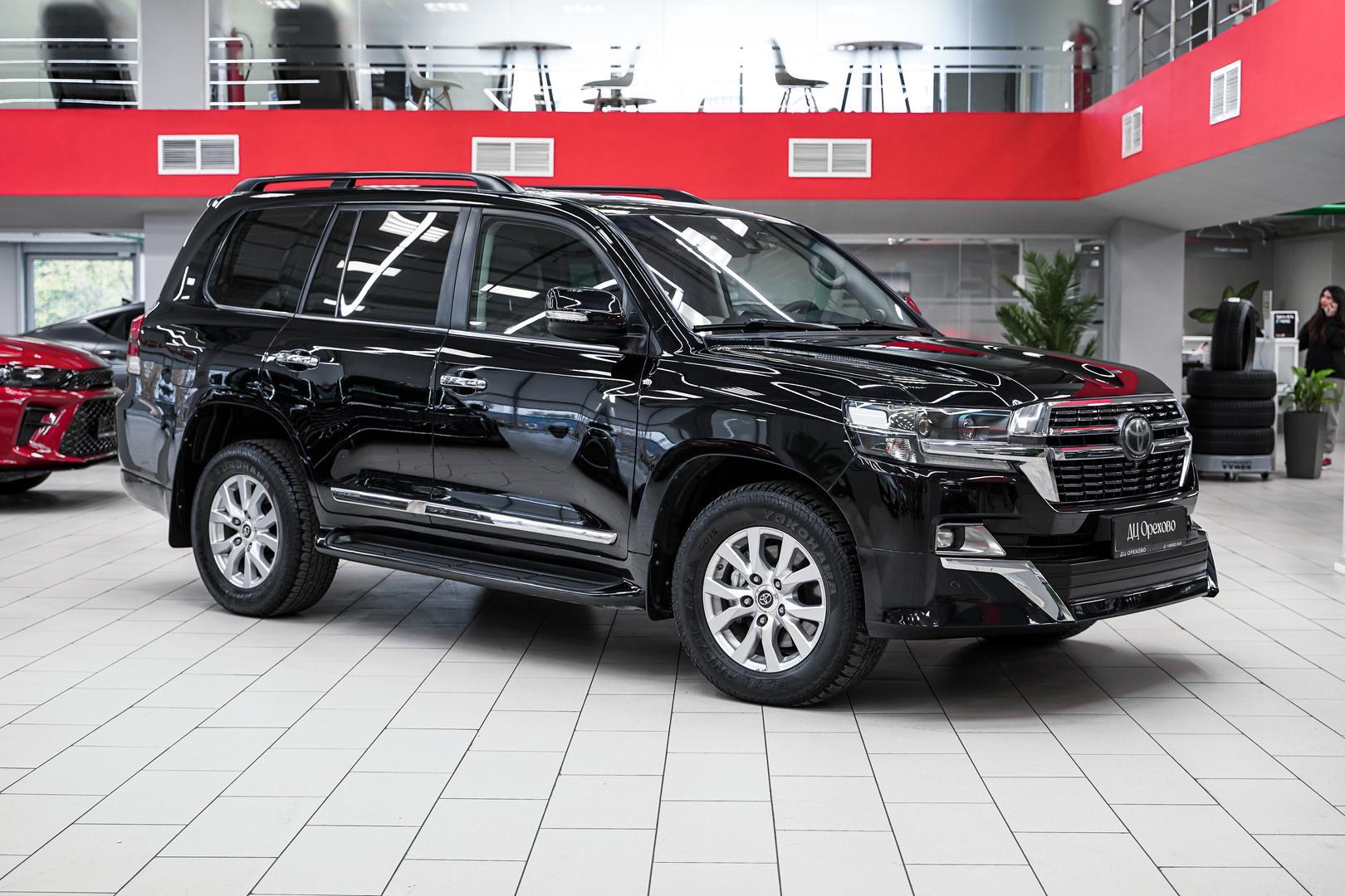 Toyota Land Cruiser 2017, черный, ДЦ Орехово