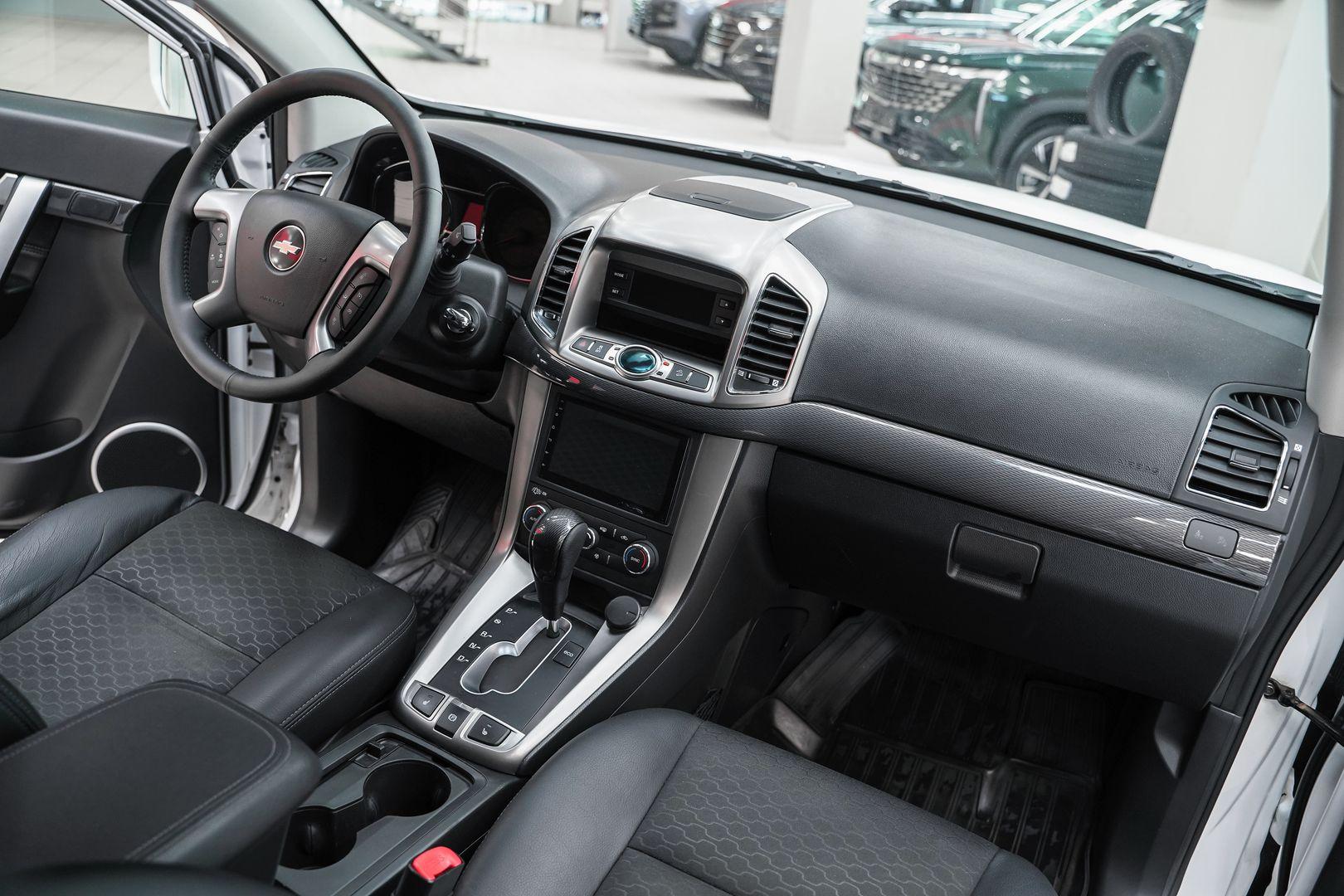 Chevrolet Captiva 2015, белый, ДЦ Орехово