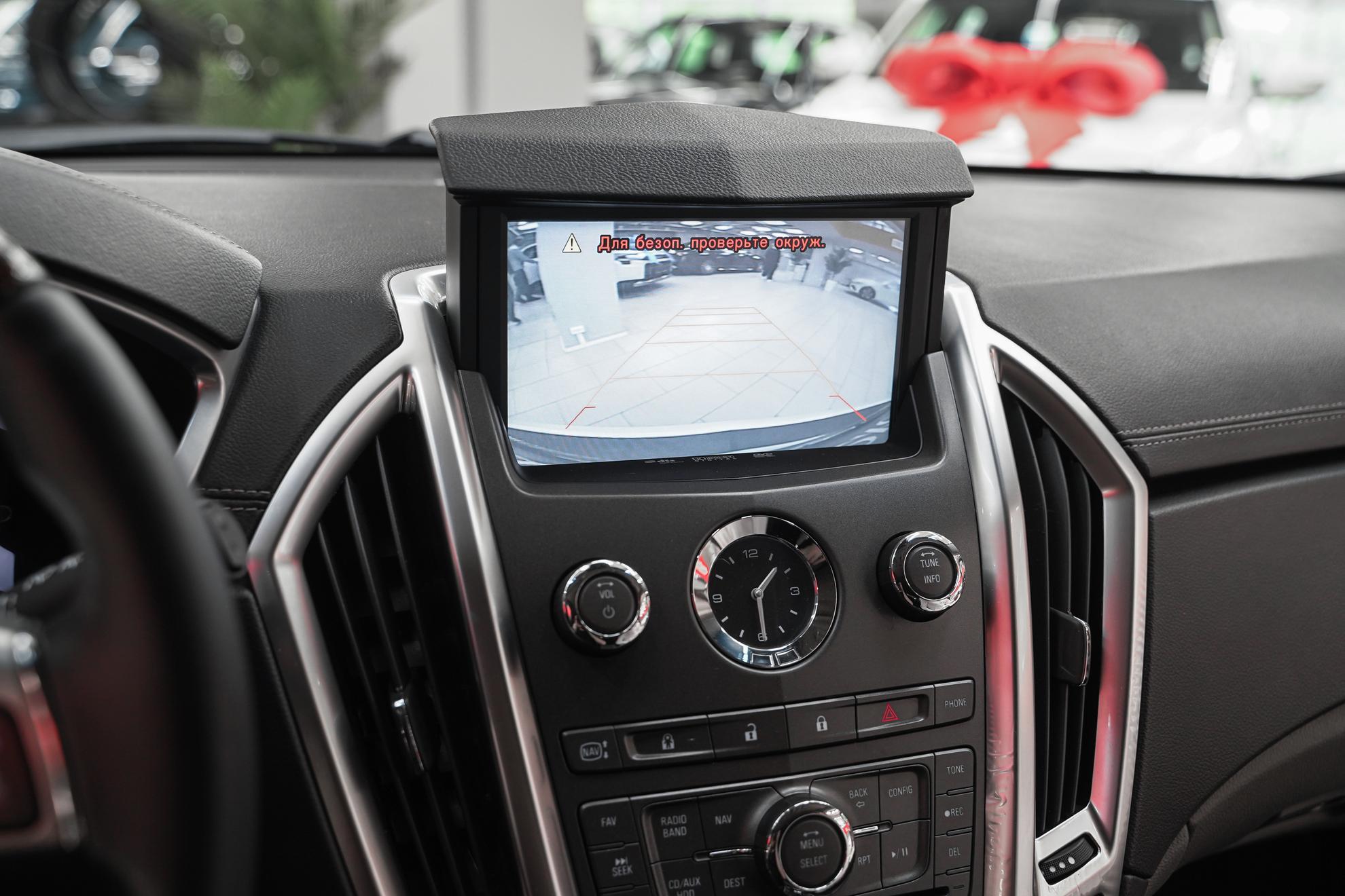 Cadillac SRX 2011, белый, ДЦ Орехово