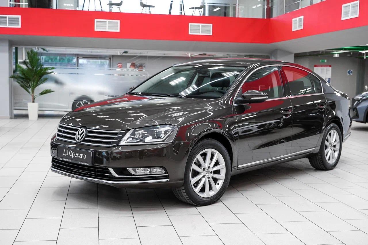 Volkswagen Passat 2012, коричневый, ДЦ Орехово
