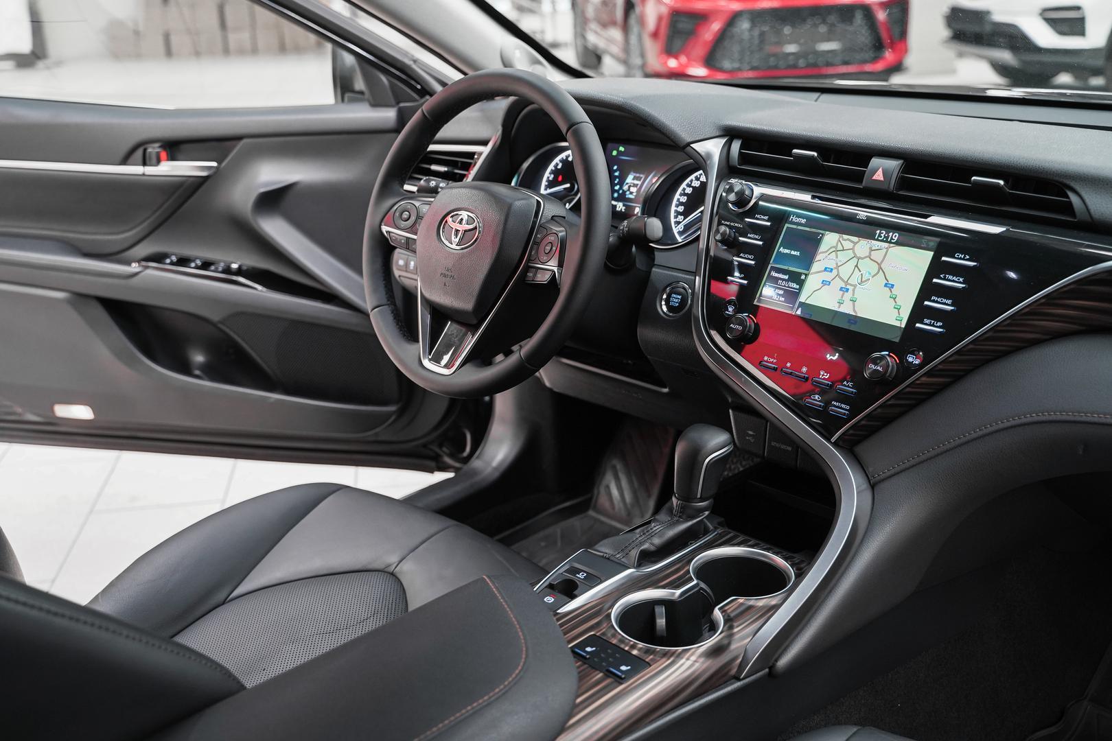 Toyota Camry 2018, черный, ДЦ Орехово