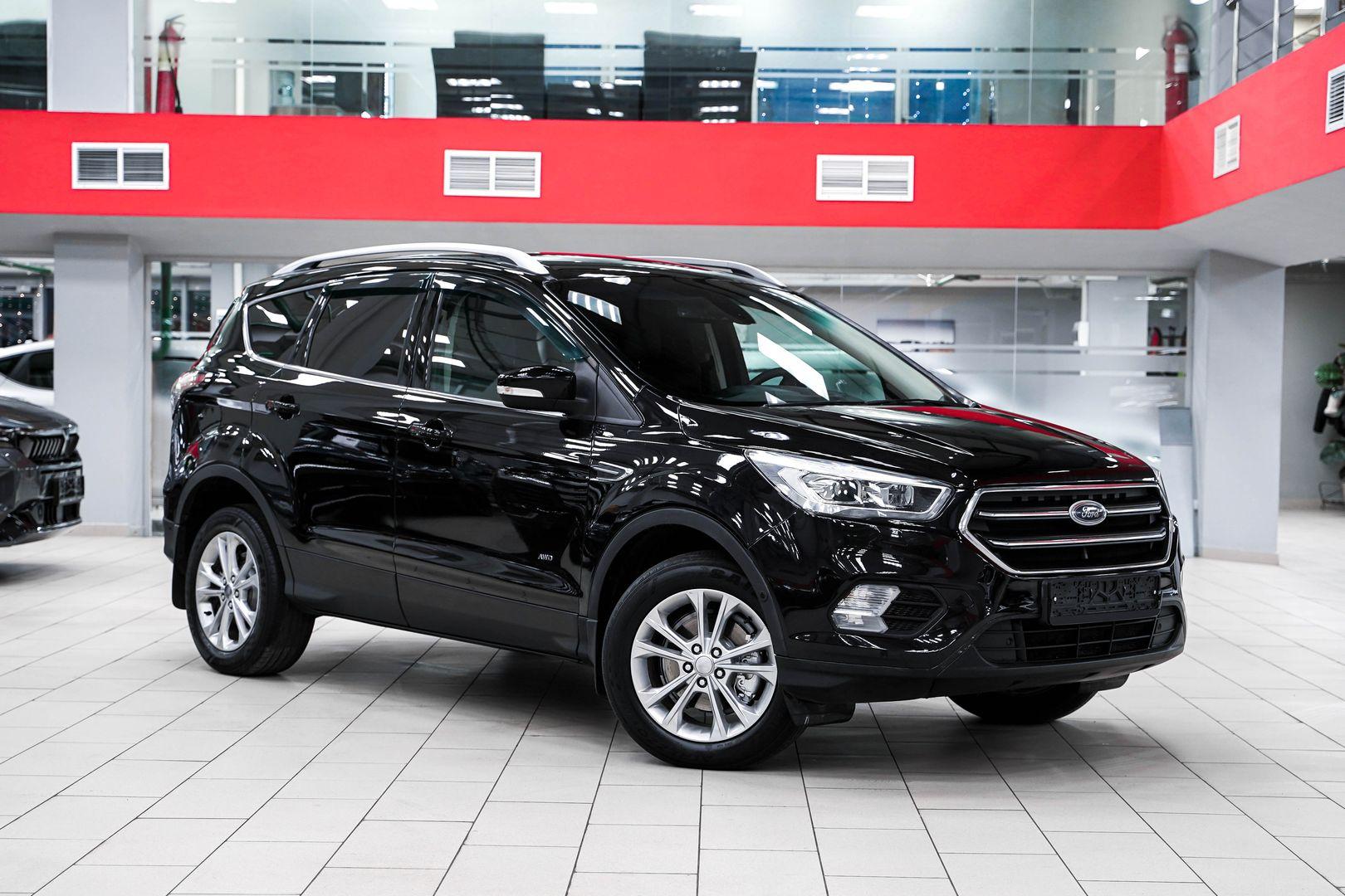 Ford Kuga 2018, черный, ДЦ Орехово
