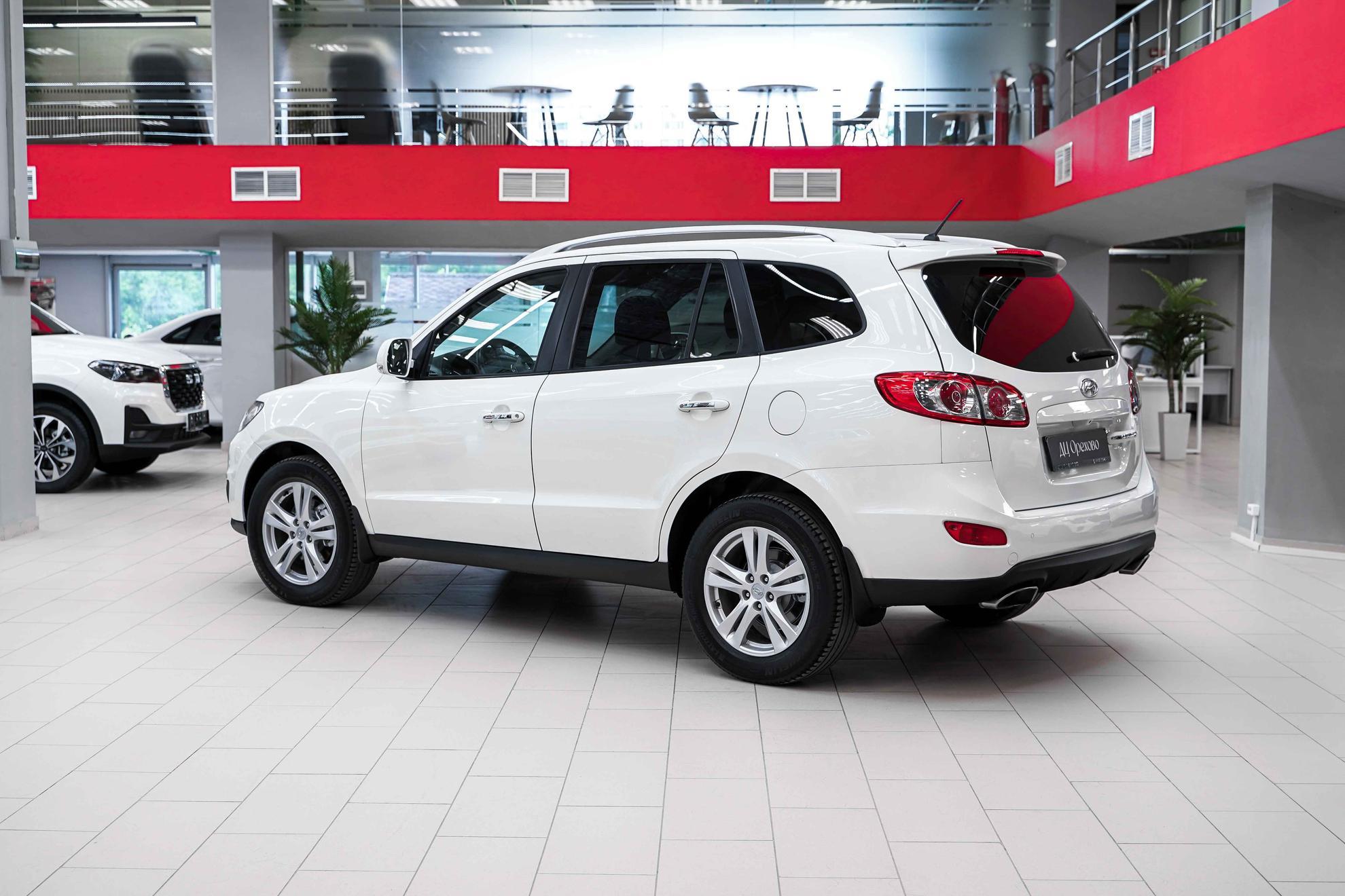 Hyundai Santa Fe 2010, белый, ДЦ Орехово