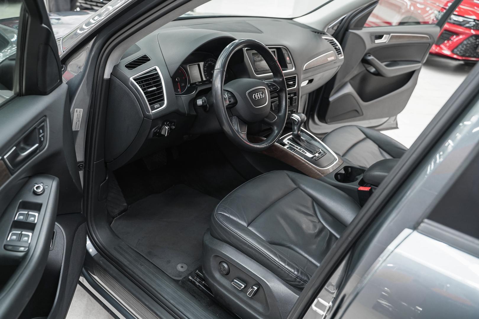 Audi Q5 2013, серый, ДЦ Орехово
