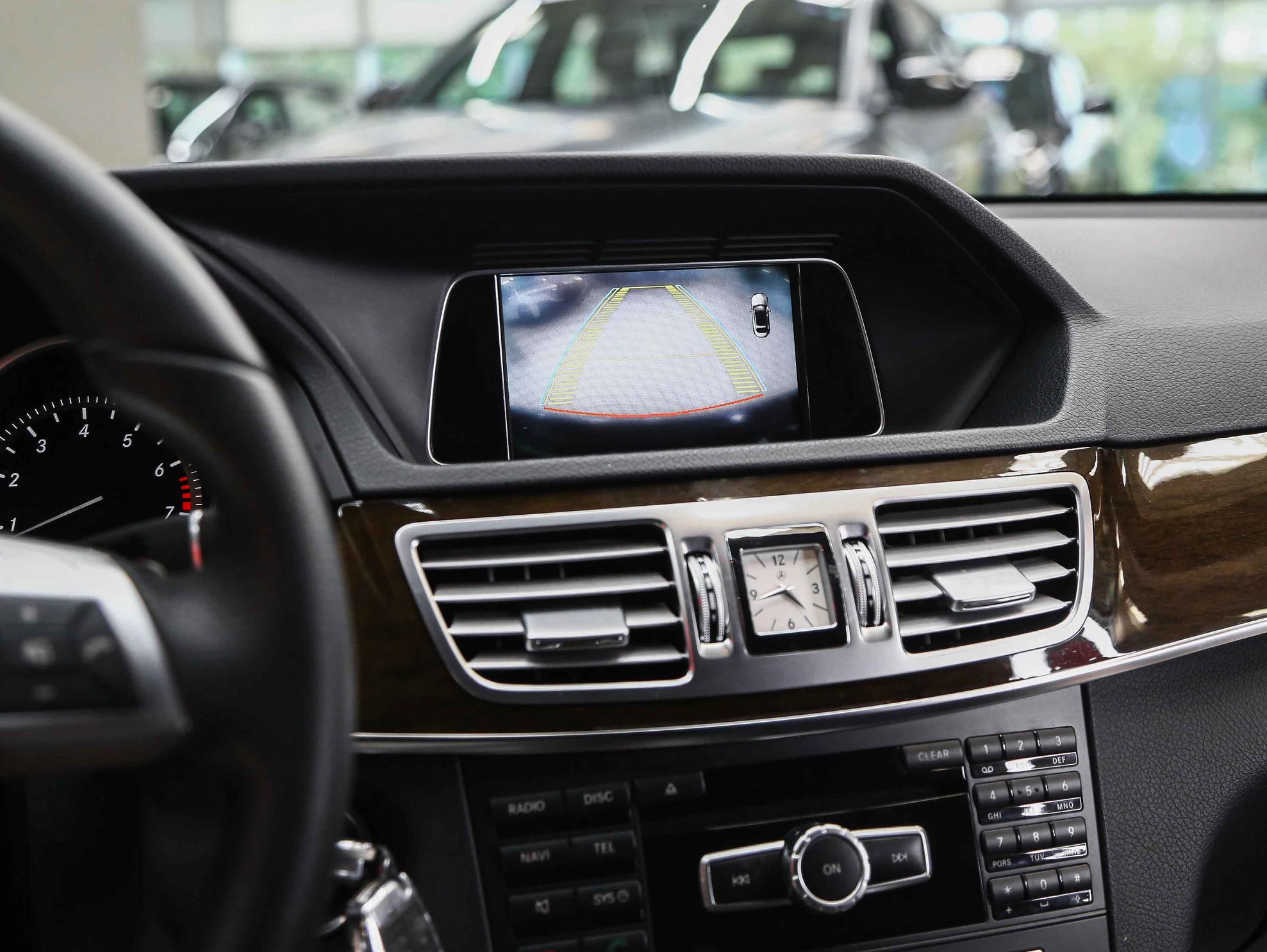 Mercedes-Benz E-Класс 2014, серый, ДЦ Орехово