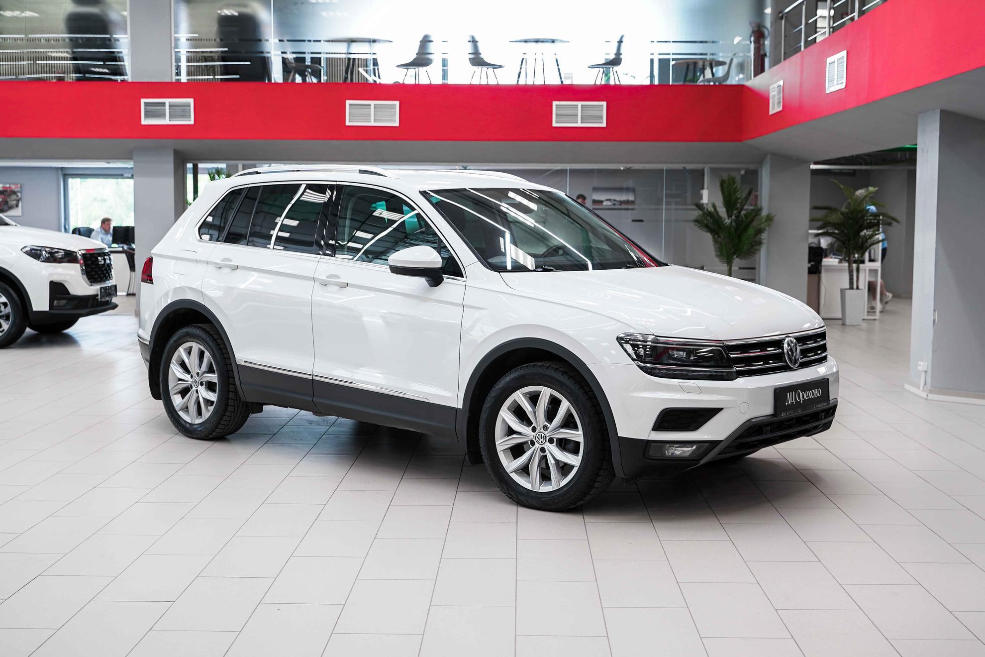 Volkswagen Tiguan 2018, белый, ДЦ Орехово