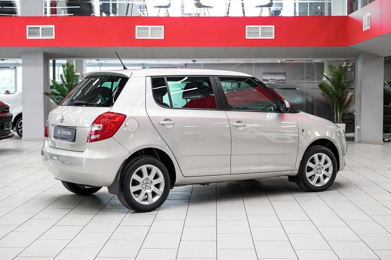Skoda Fabia 2014, серый, ДЦ Орехово