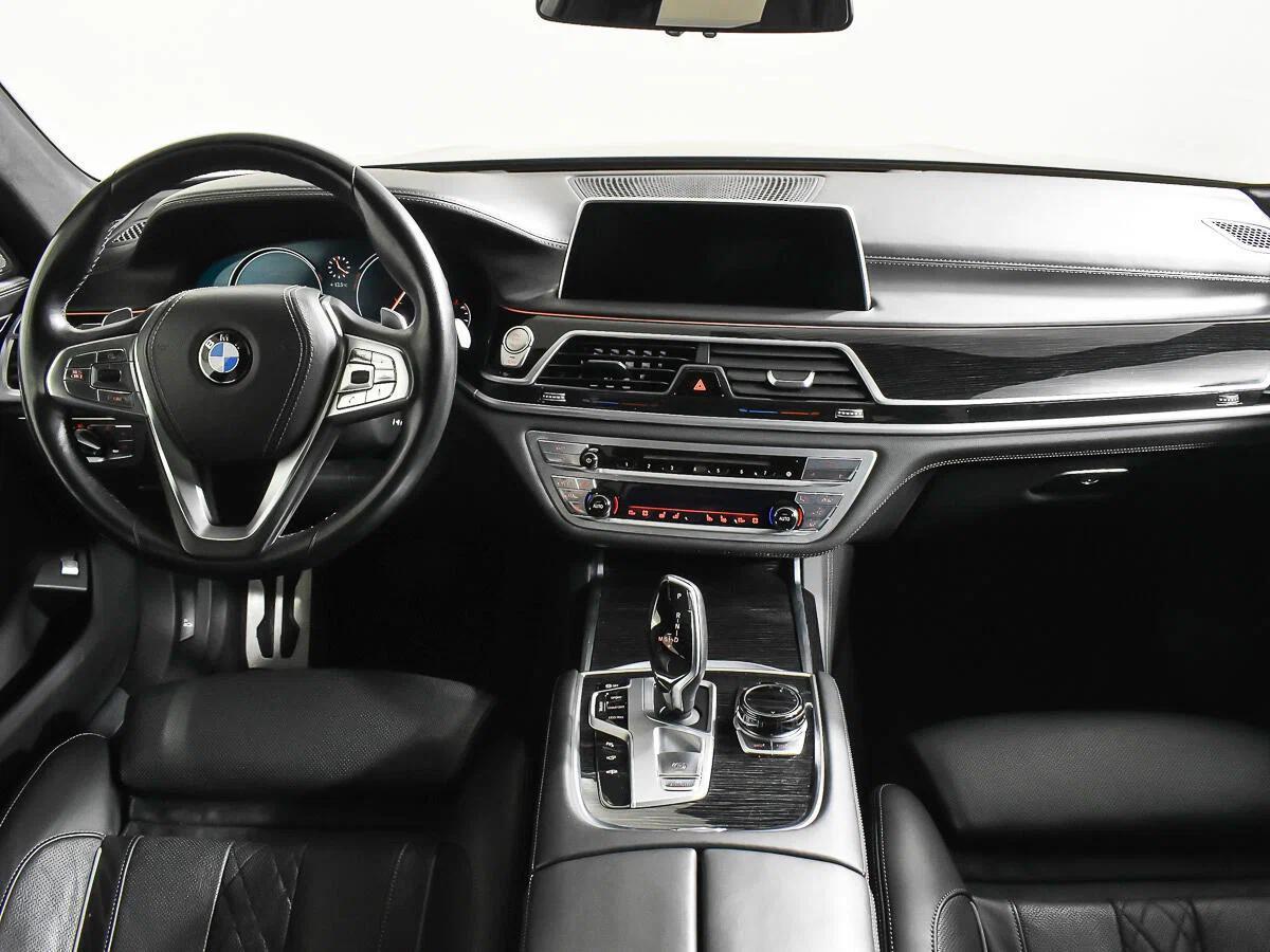 BMW 7 серии 2018, черный, ДЦ Орехово