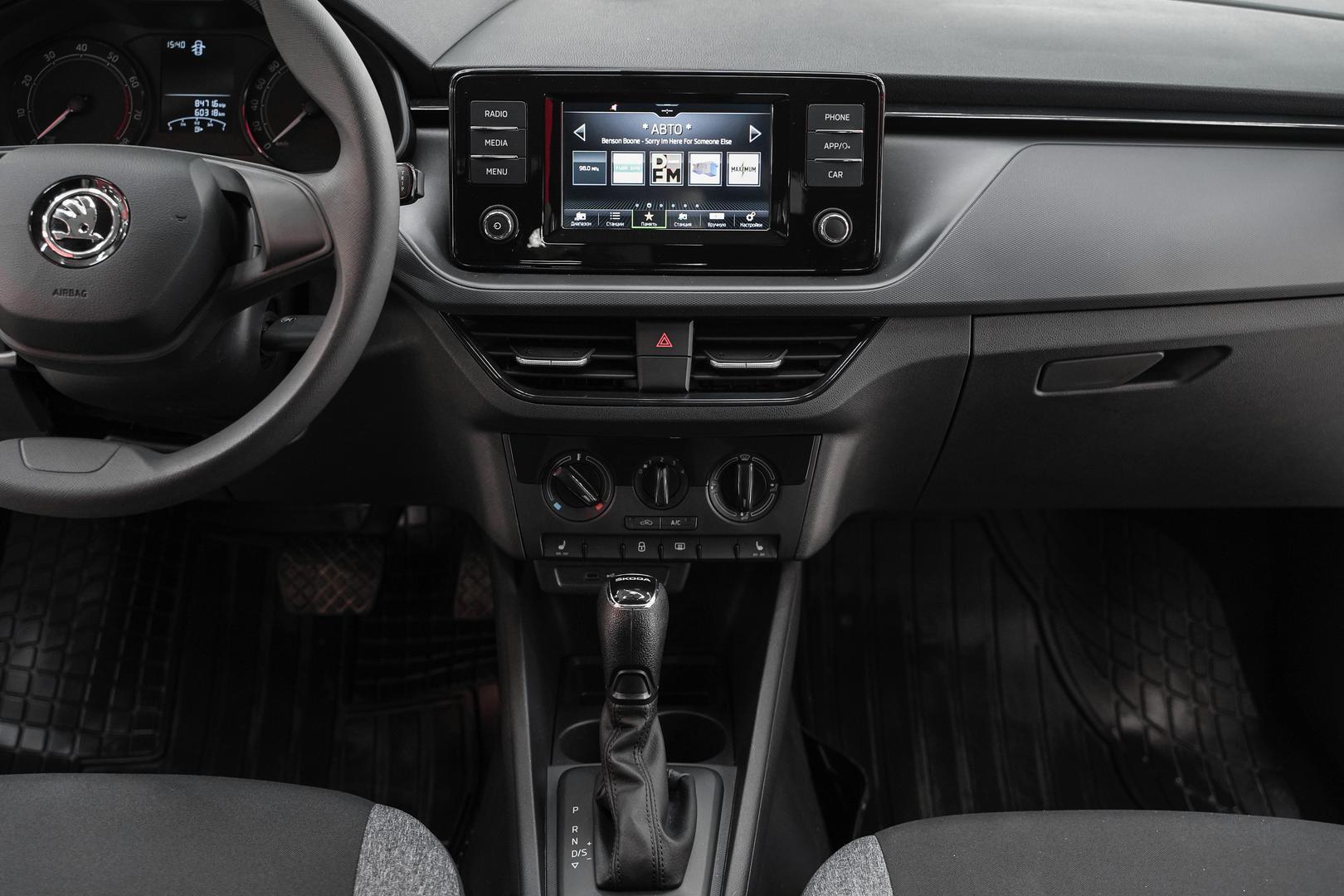 Skoda Rapid 2021, белый, ДЦ Орехово