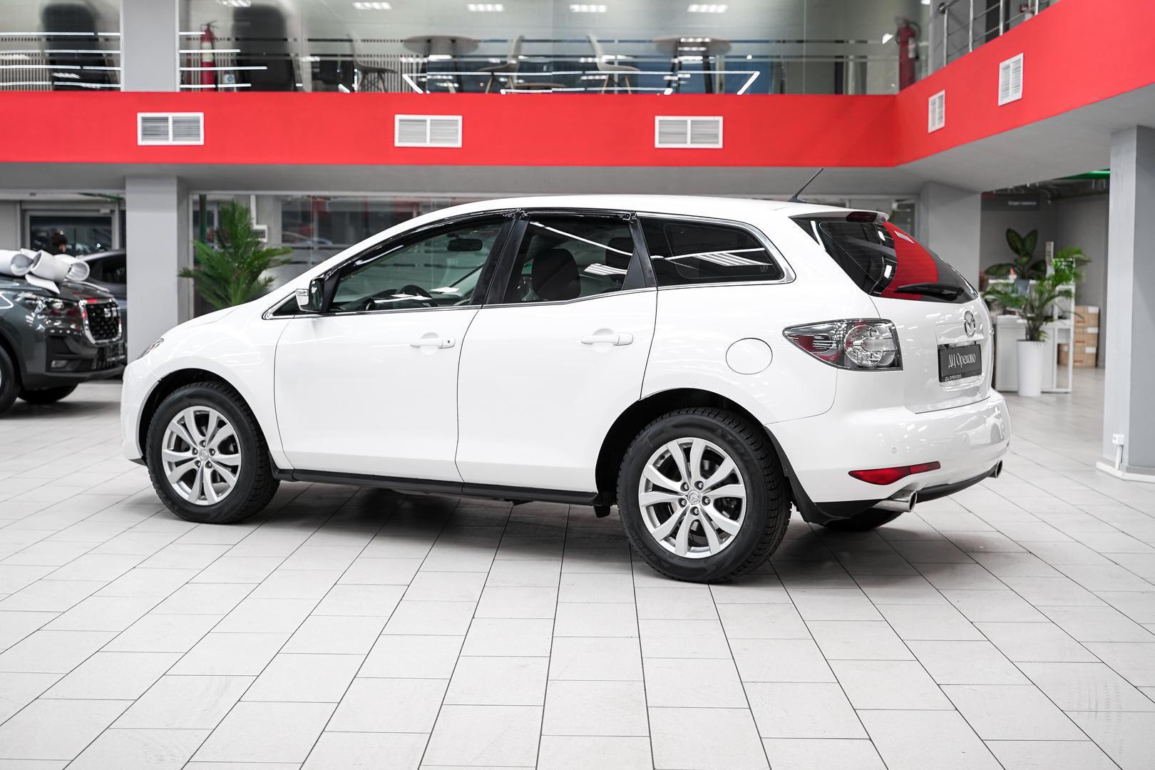 Mazda CX-7 2011, белый, ДЦ Орехово