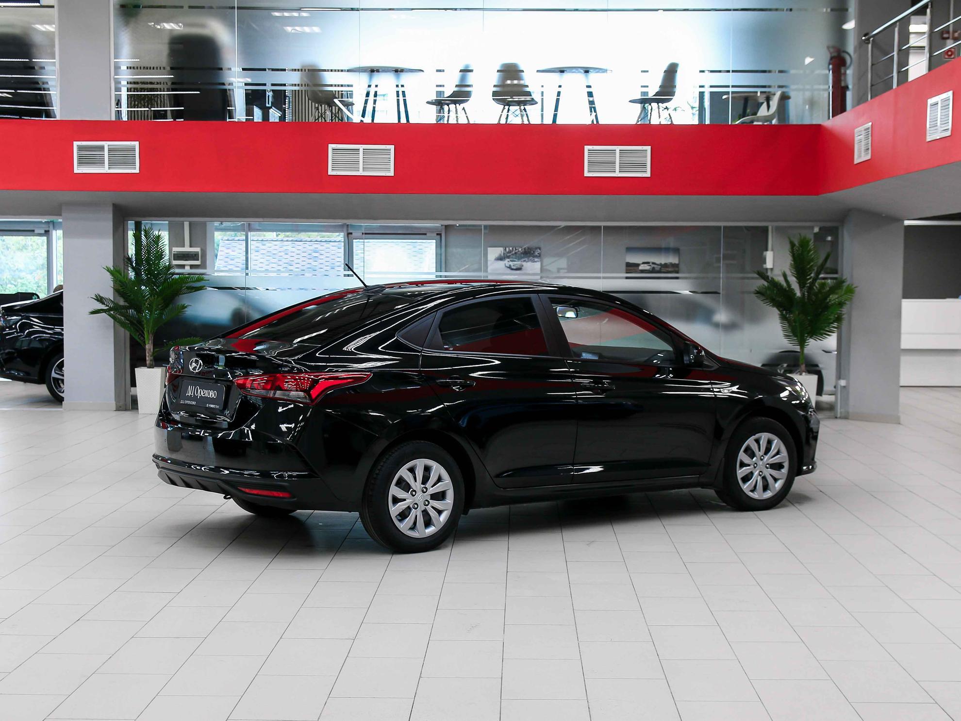 Hyundai Solaris 2021, черный, ДЦ Орехово